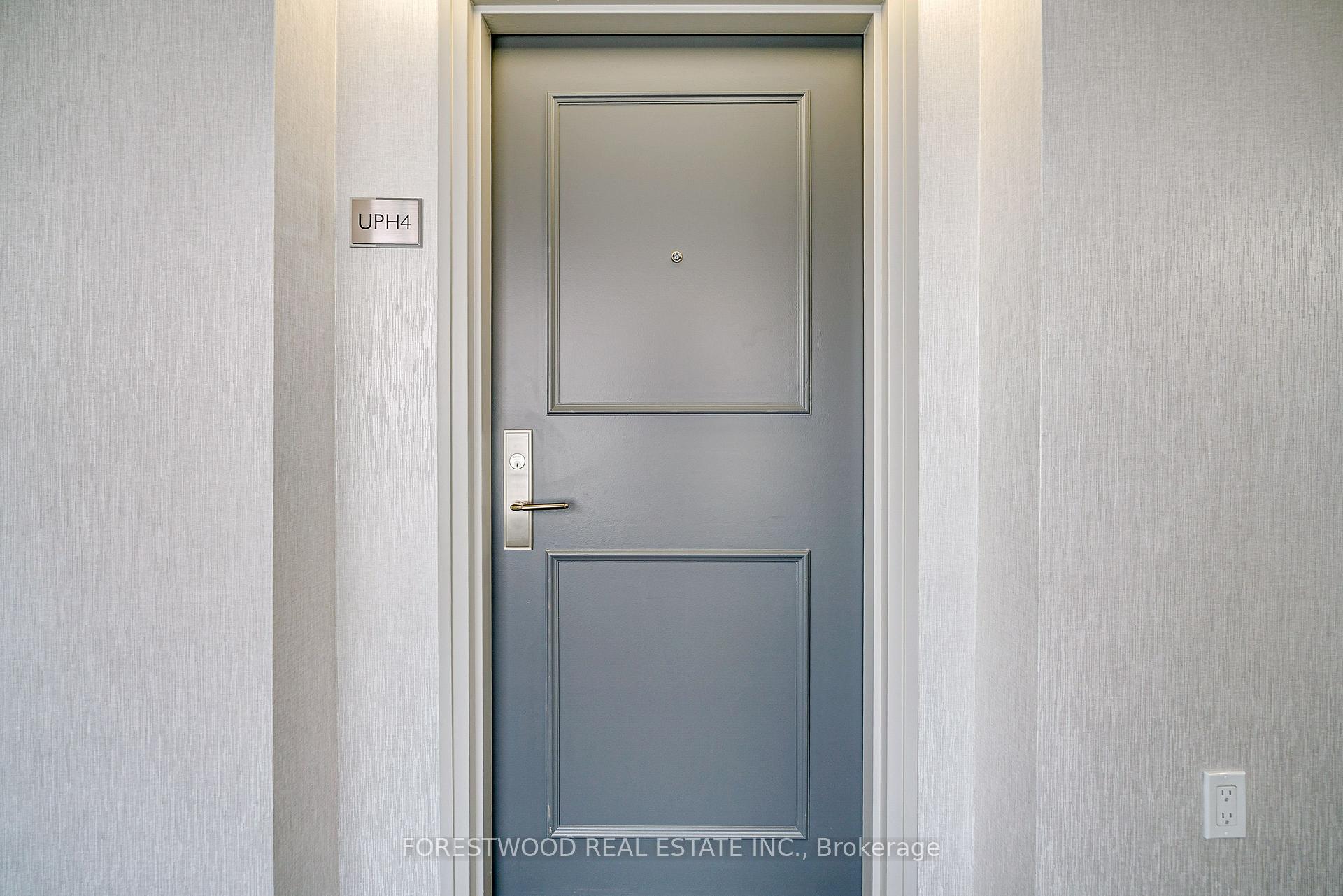 Photo 3 of Unit UPH4, 25 Fairview Road, Mississauga, Fairview — HOMEH