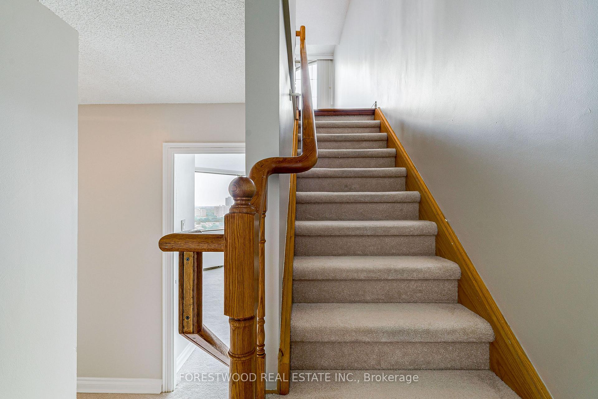 Photo 13 of Unit UPH4, 25 Fairview Road, Mississauga, Fairview — HOMEH