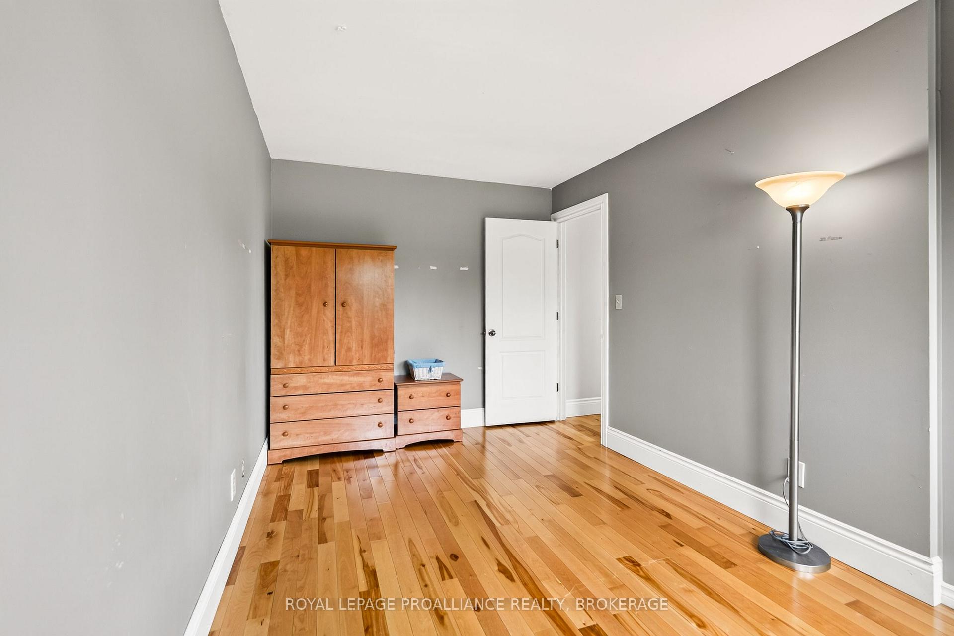 Photo 22 of 812 Lancaster Drive, Kingston, North of Taylor-Kidd Blvd — HOMEH