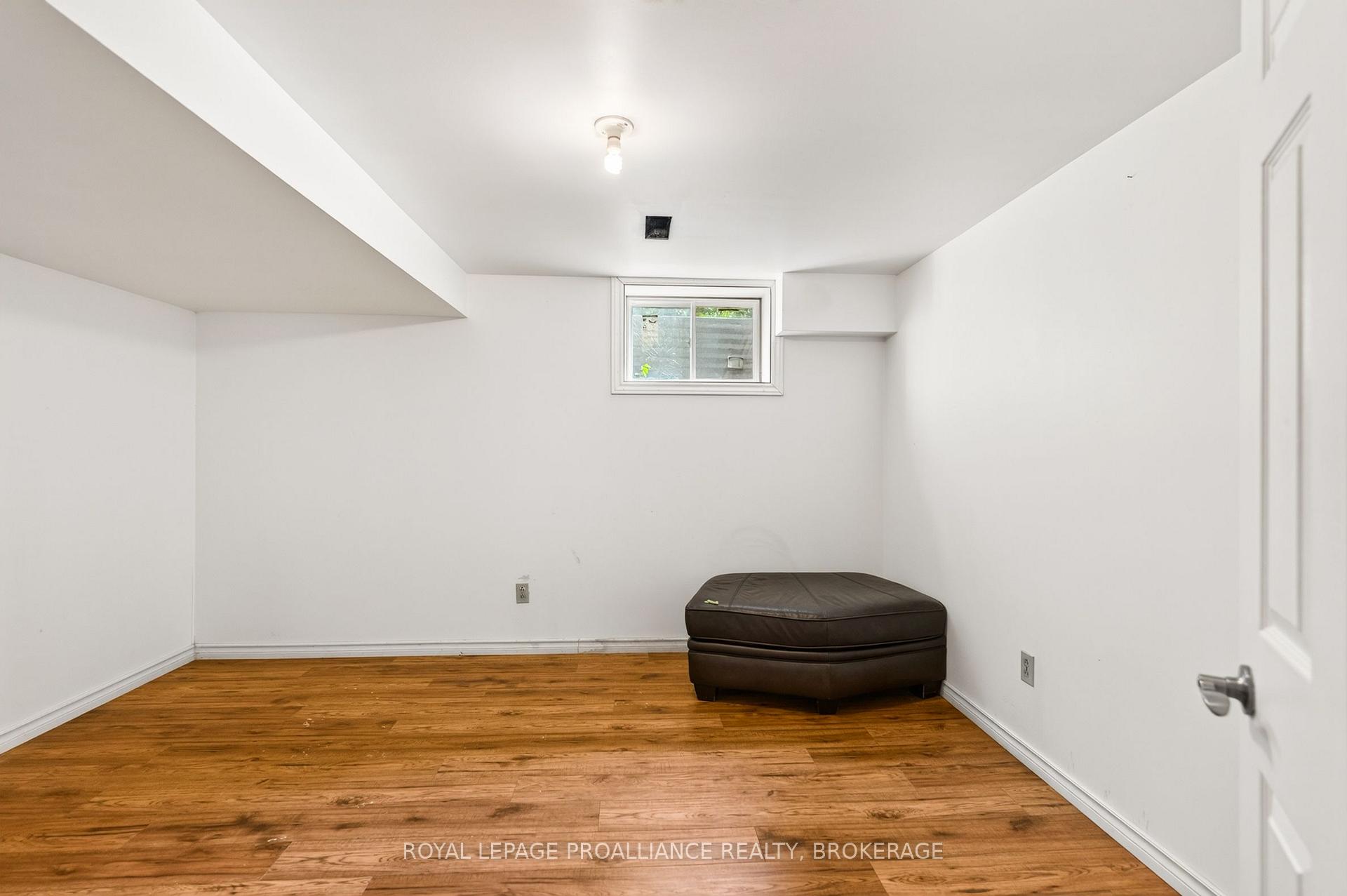 Photo 25 of 812 Lancaster Drive, Kingston, North of Taylor-Kidd Blvd — HOMEH