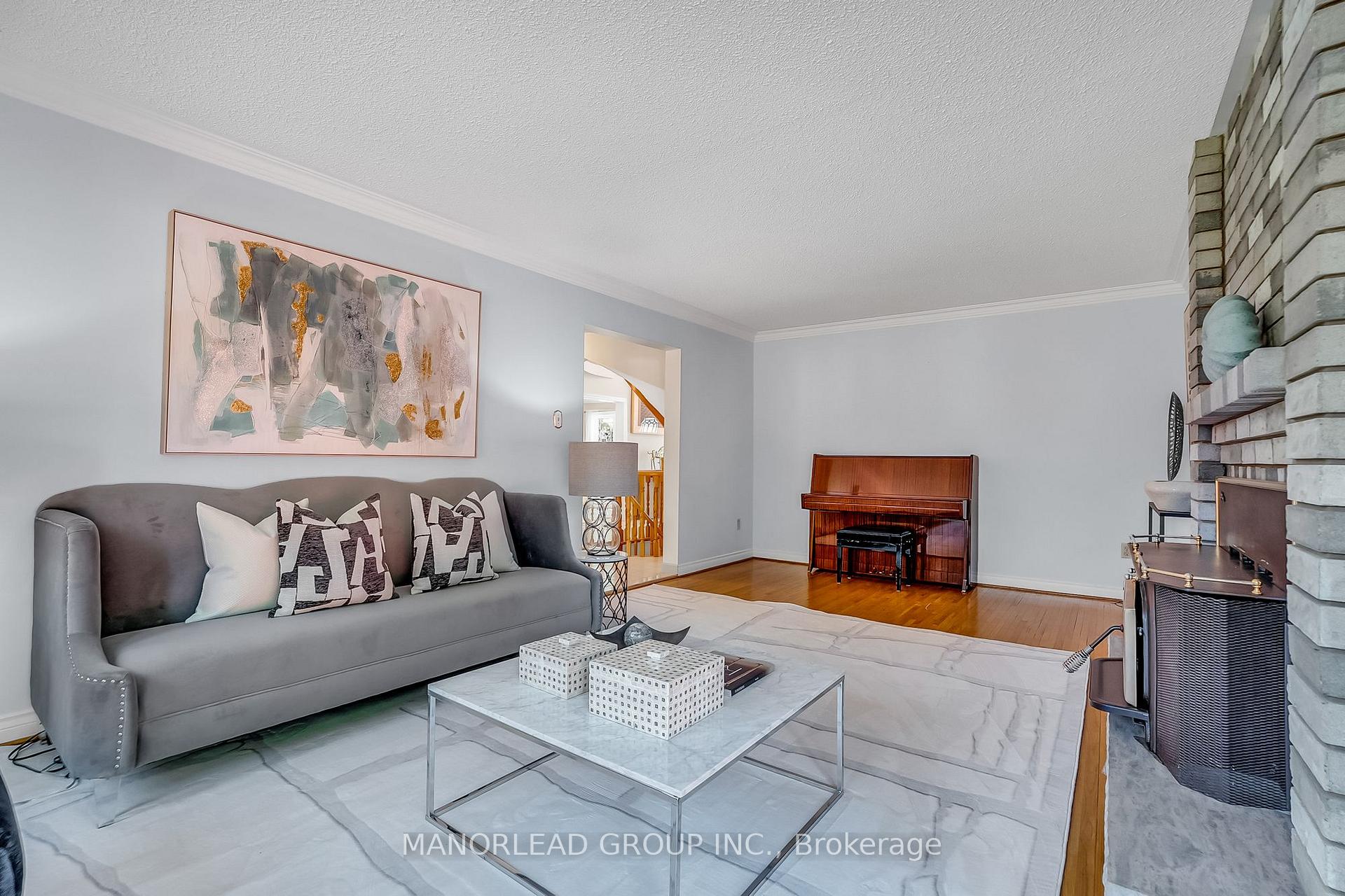 Photo 10 of 45 Aitken Circle, Markham, Unionville — HOMEH