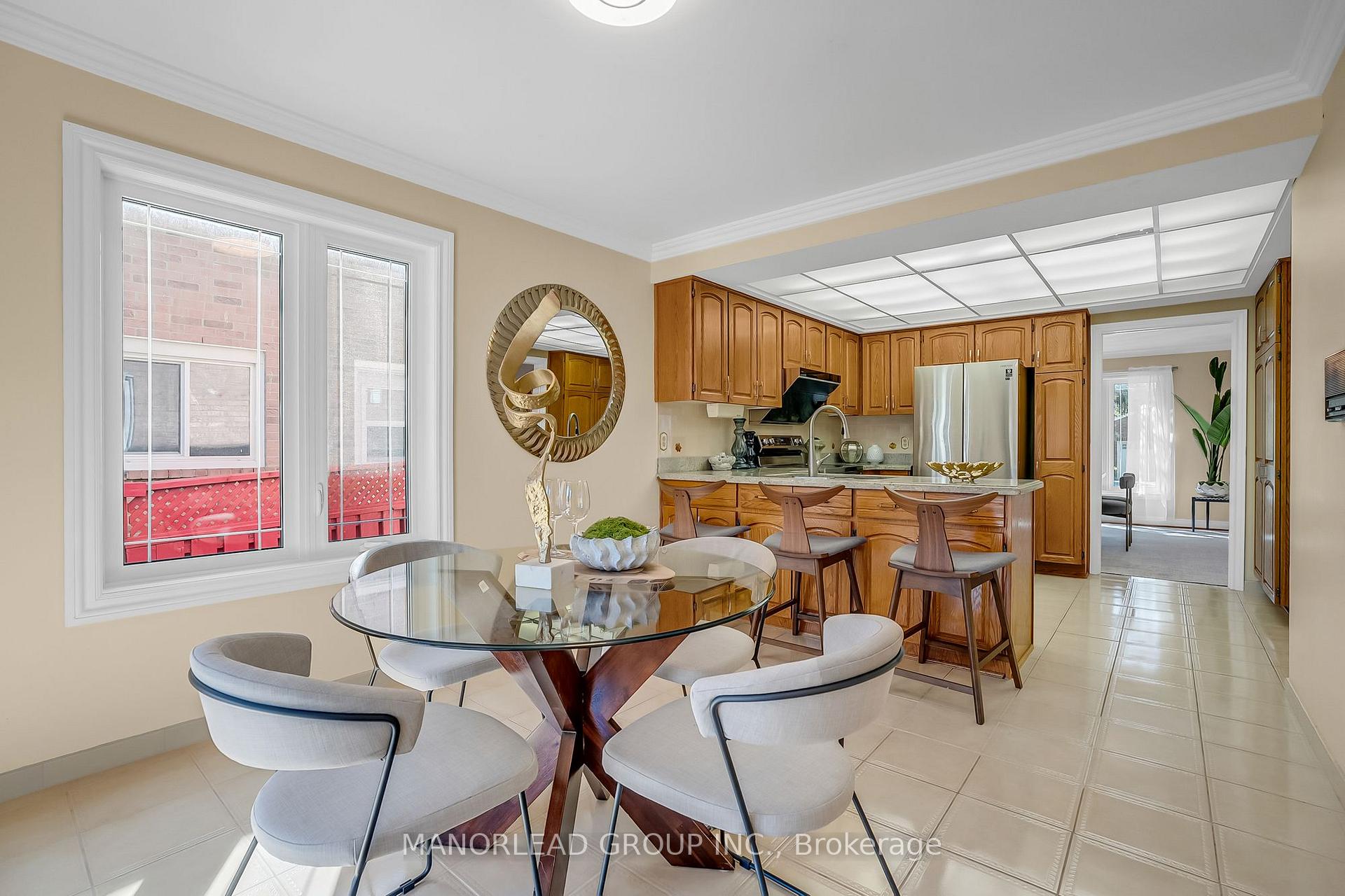 Photo 16 of 45 Aitken Circle, Markham, Unionville — HOMEH