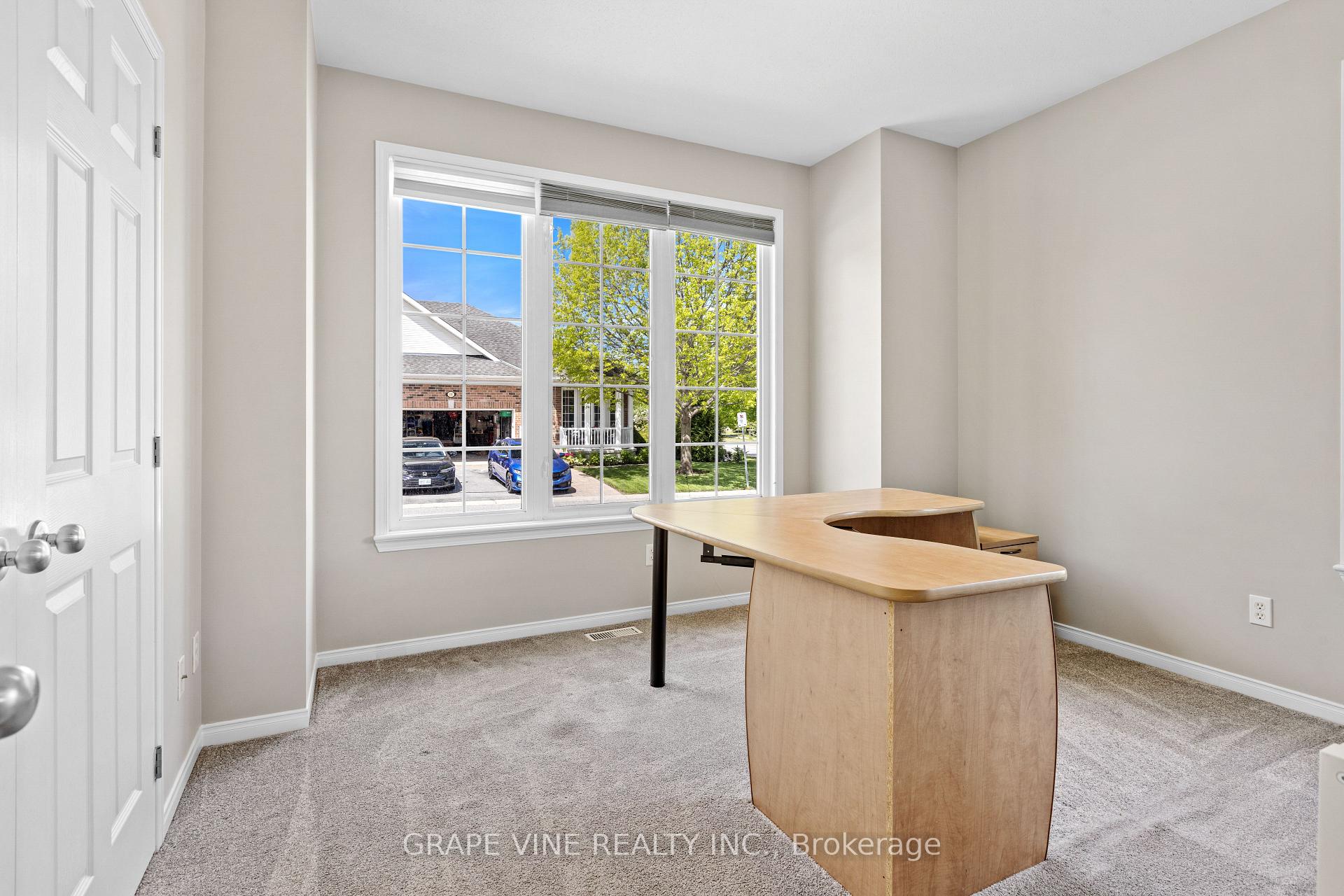 Photo 7 of 201 Ramelton Private, Ottawa, Barrhaven - Stonebridge — HOMEH