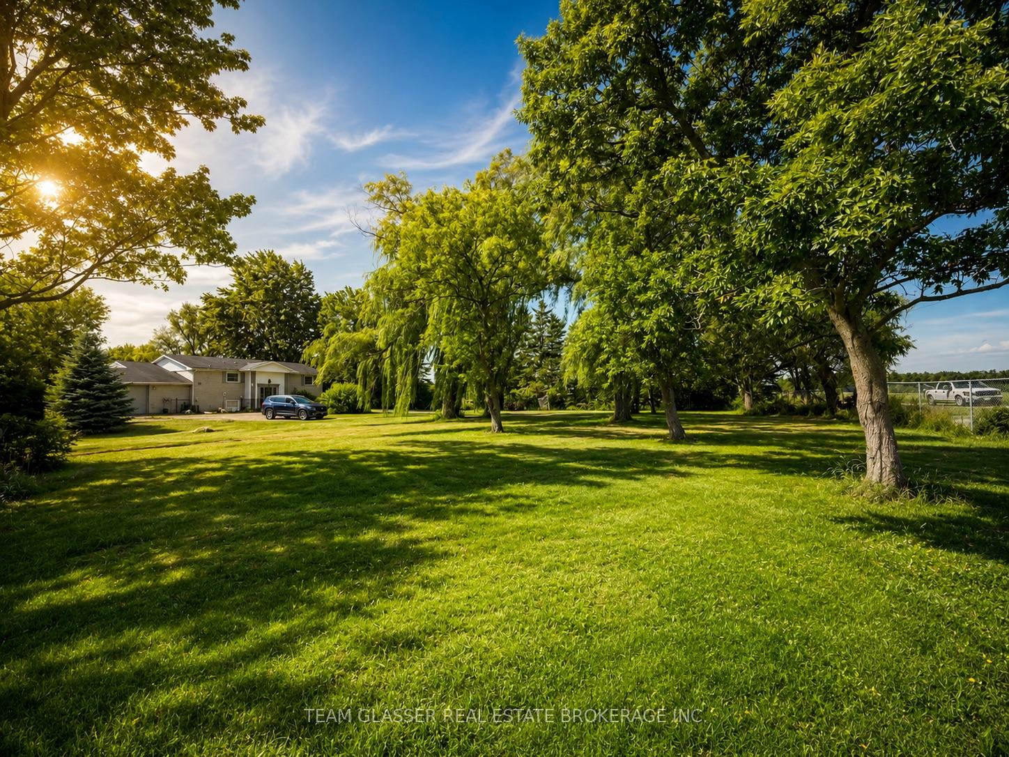 Photo 1 of 7395 Westminster Drive, London, South GG — HOMEH