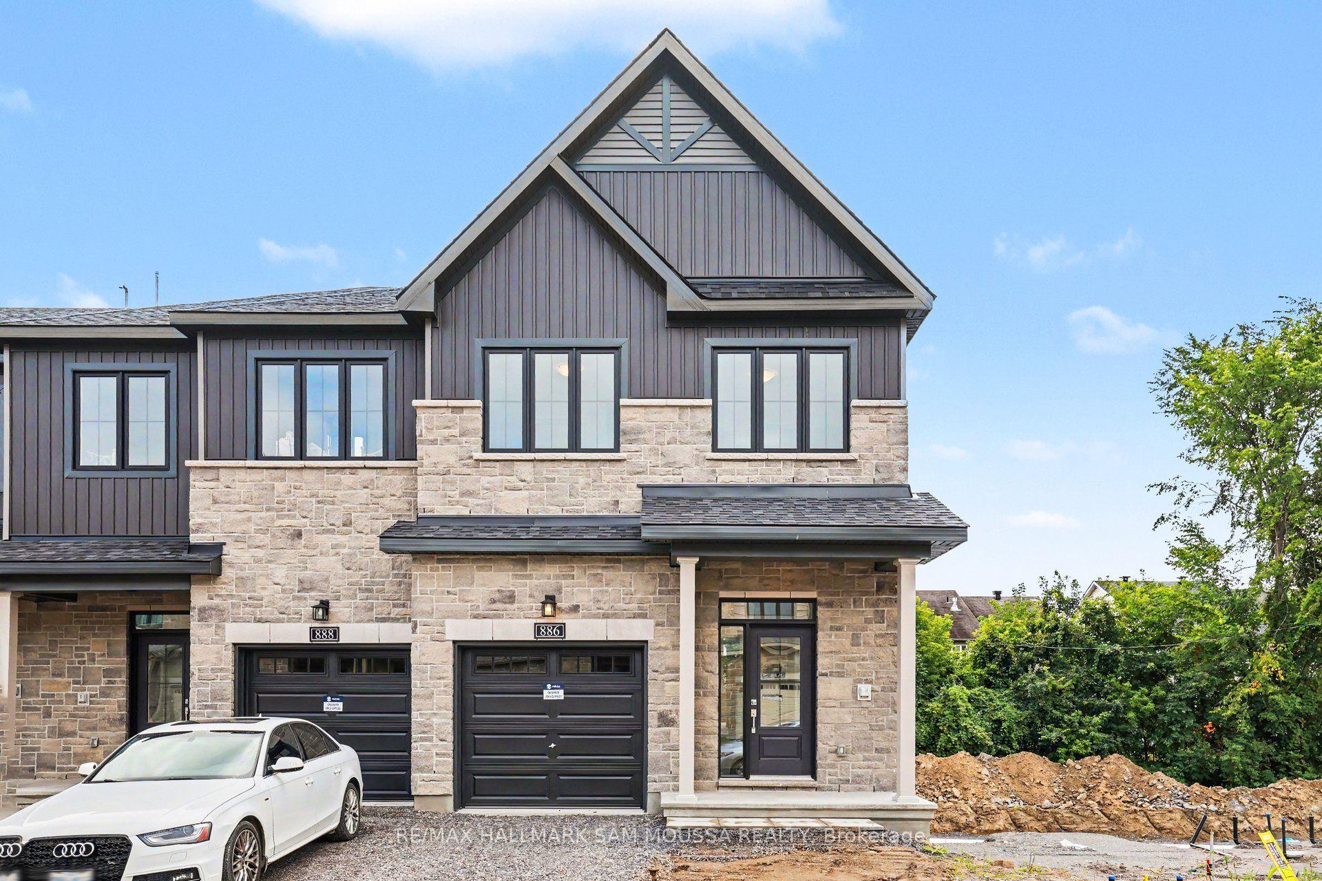 Photo 2 of 886 Eileen Vollick Crescent, Ottawa, Kanata - Morgan's Grant/South March — HOMEH