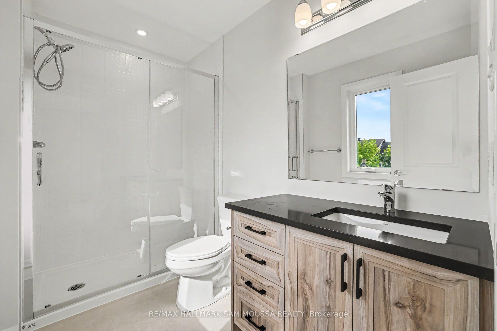 Photo 21 of 886 Eileen Vollick Crescent, Ottawa, Kanata - Morgan's Grant/South March — HOMEH