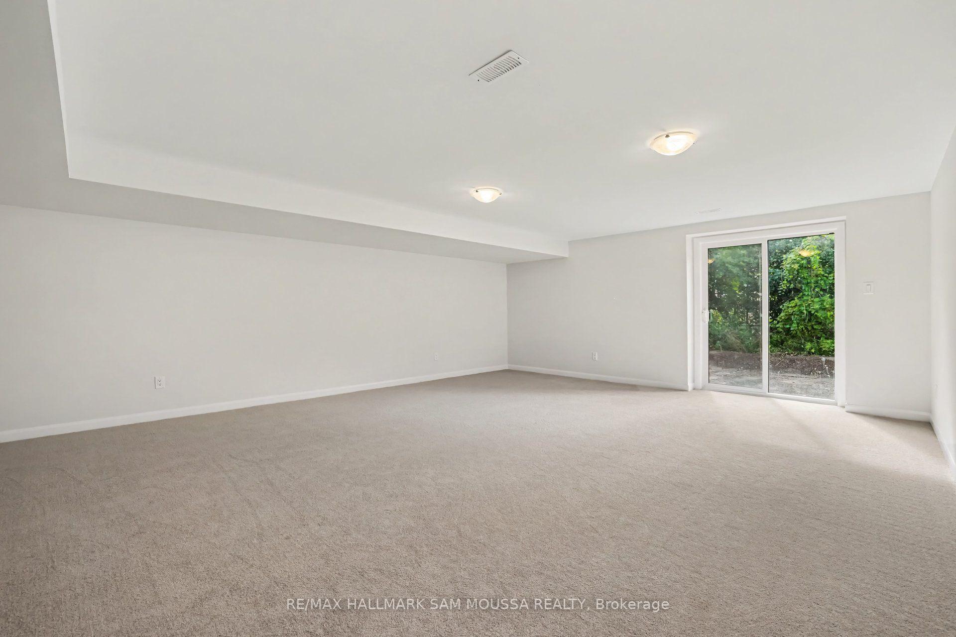 Photo 28 of 886 Eileen Vollick Crescent, Ottawa, Kanata - Morgan's Grant/South March — HOMEH