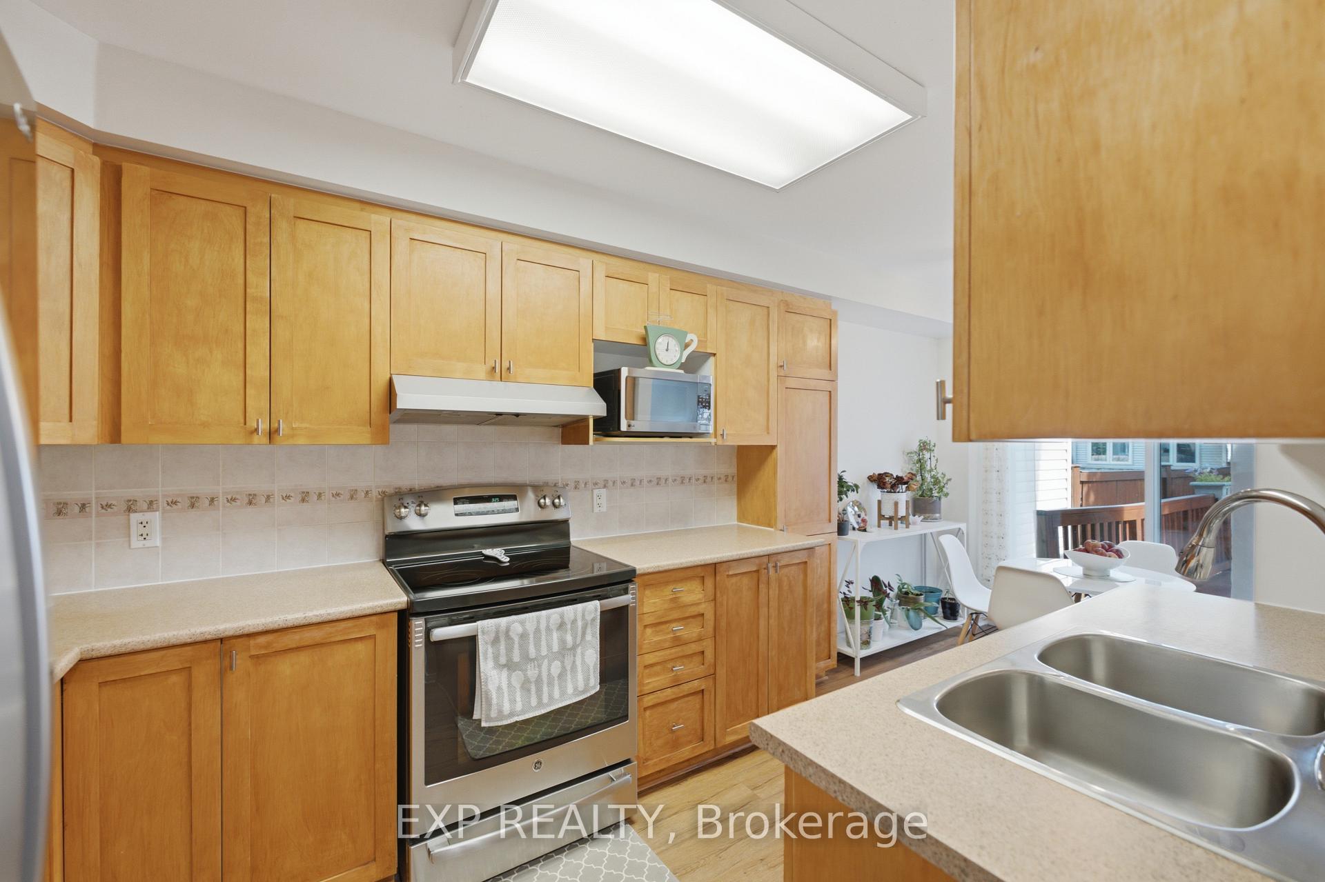 Photo 13 of 184 Berrigan Drive, Ottawa, Barrhaven - Longfields — HOMEH