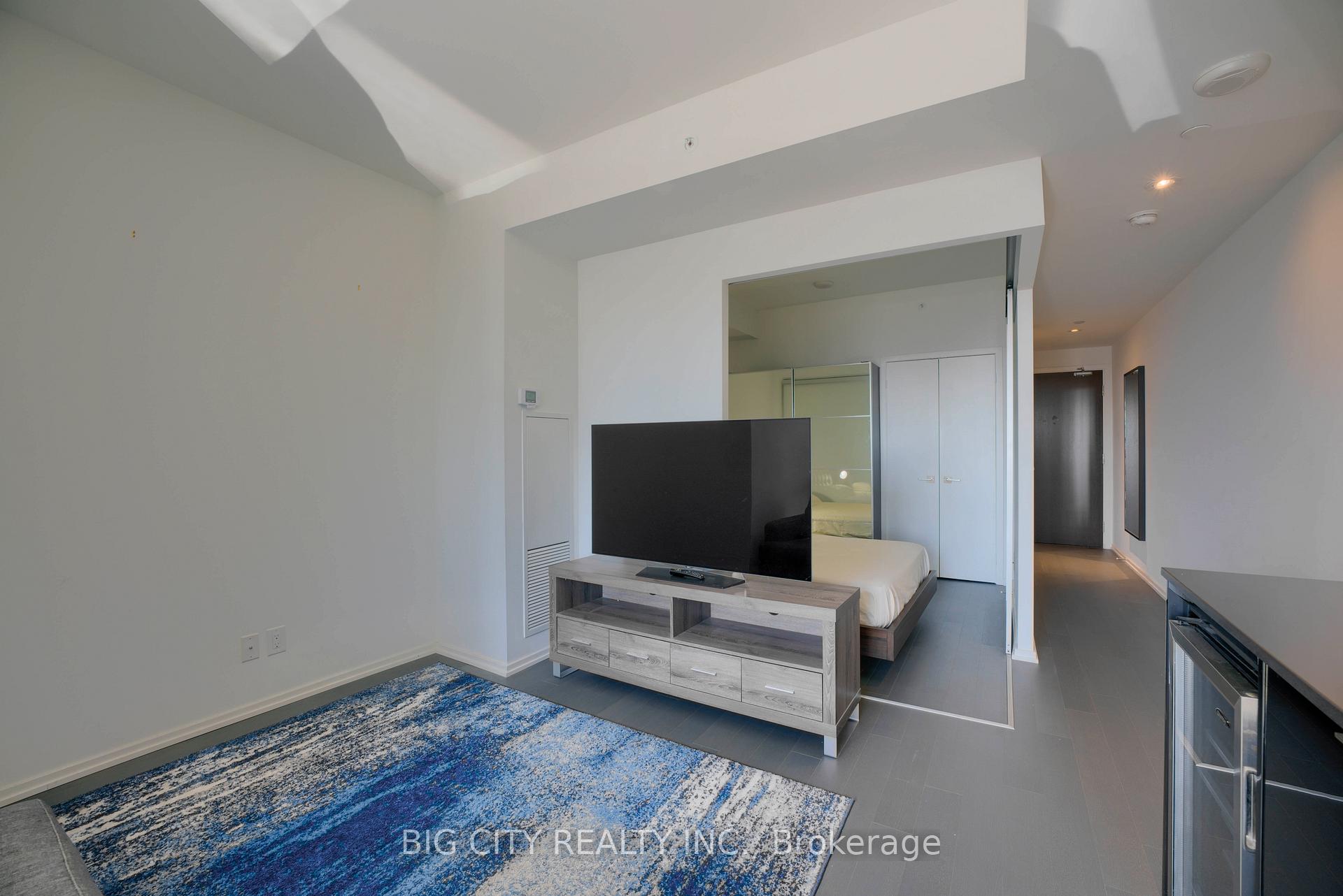 Photo 6 of Unit 4014, 70 Temperance Street, Toronto, Bay Street Corridor — HOMEH