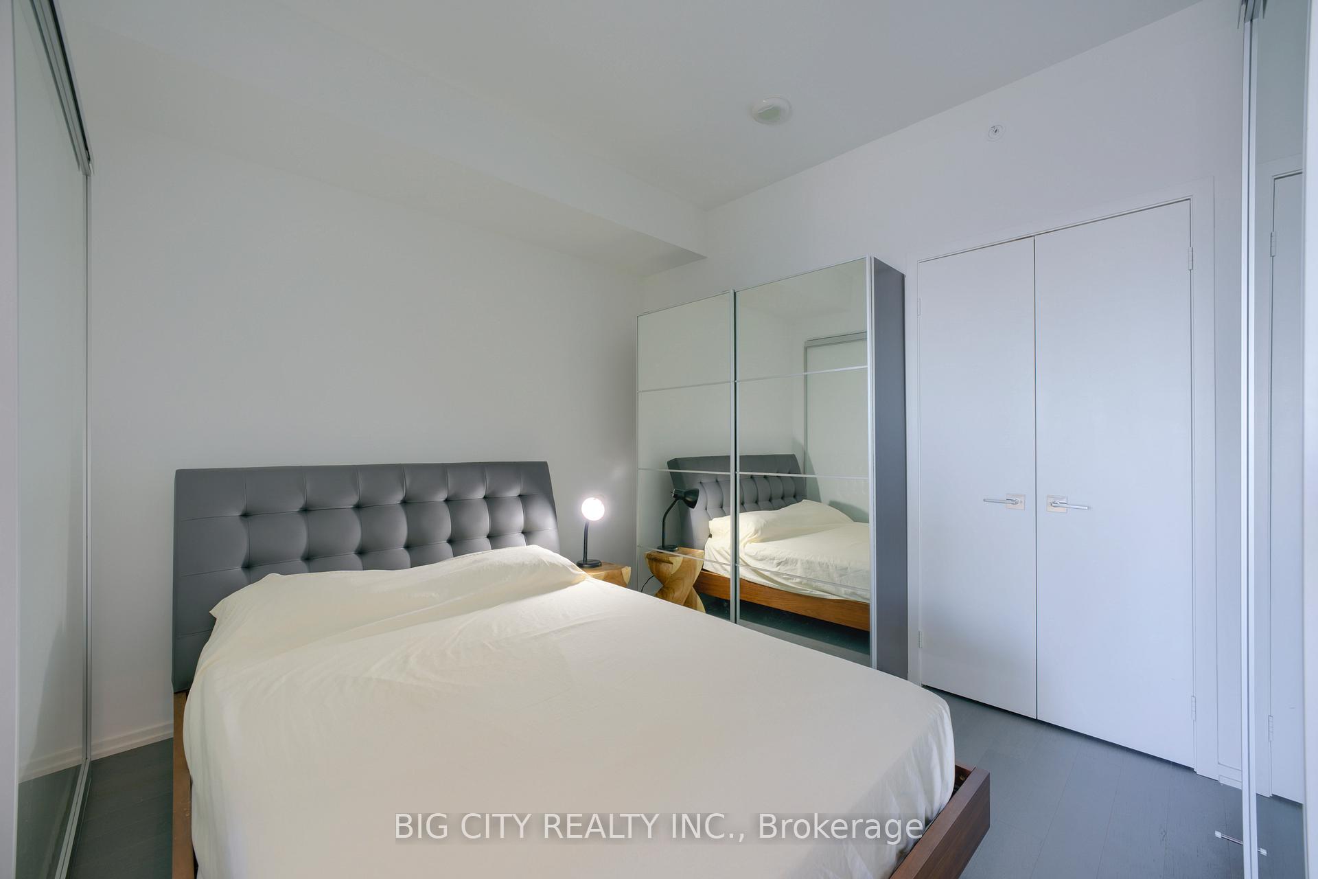 Photo 10 of Unit 4014, 70 Temperance Street, Toronto, Bay Street Corridor — HOMEH