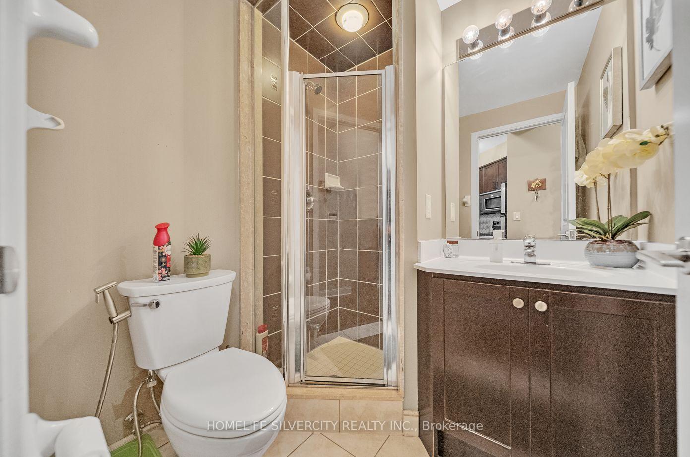 Photo 11 of Unit 2006, 80 Absolute Avenue, Mississauga, City Centre — HOMEH