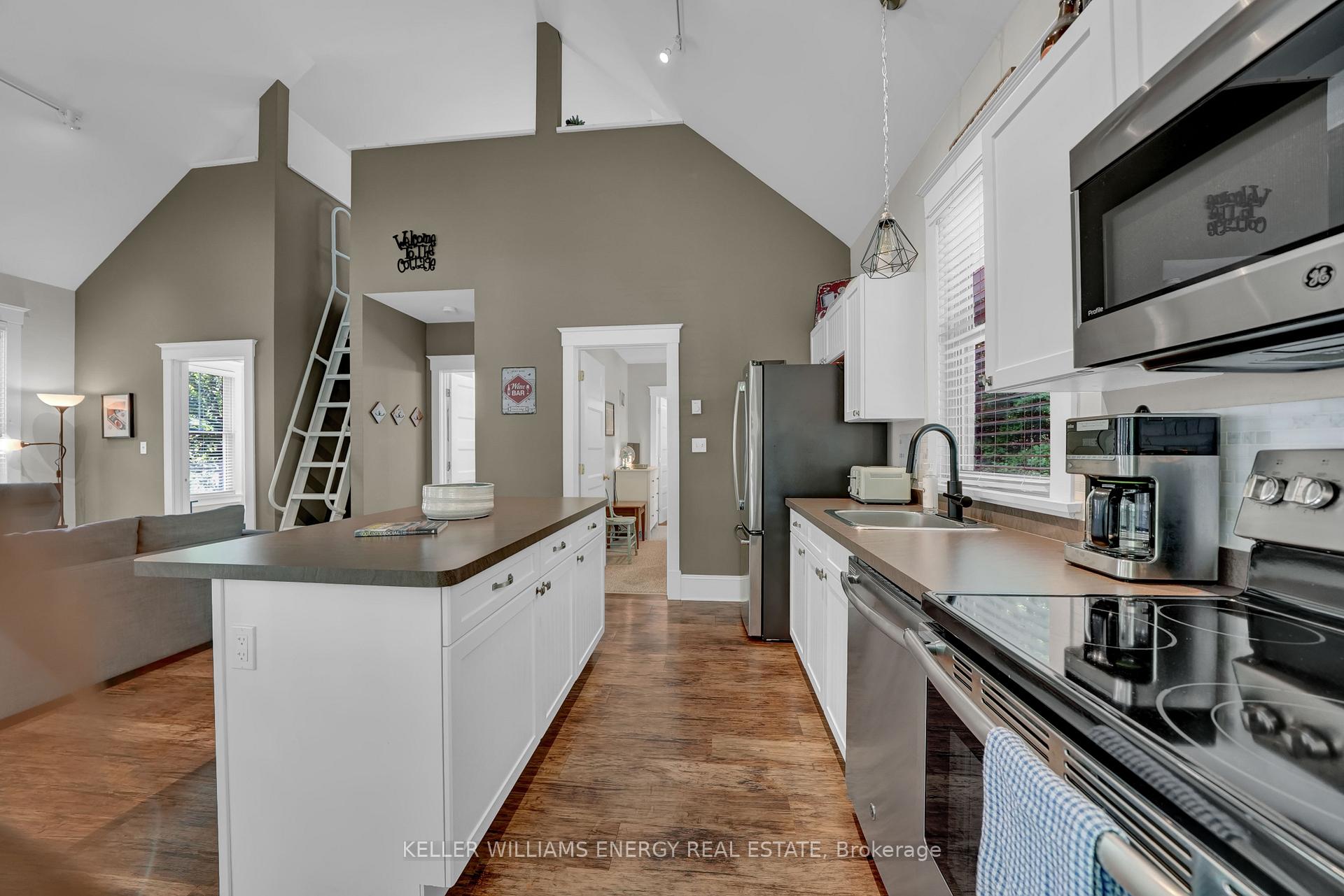 Photo 34 of 2 Pine Forest Lane, Prince Edward County, Athol Ward — HOMEH