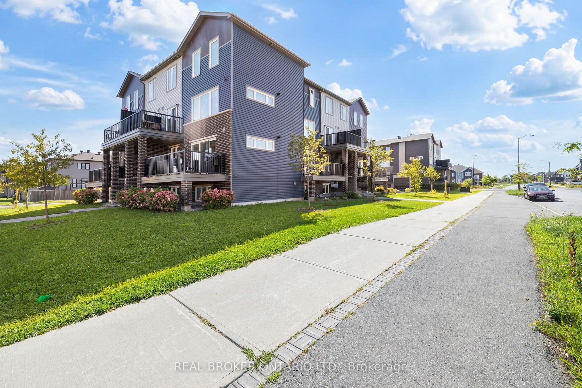 Photo 2 of Unit 2, 1213 Chapman Mills Drive, Ottawa, Barrhaven - Heritage Park — HOMEH