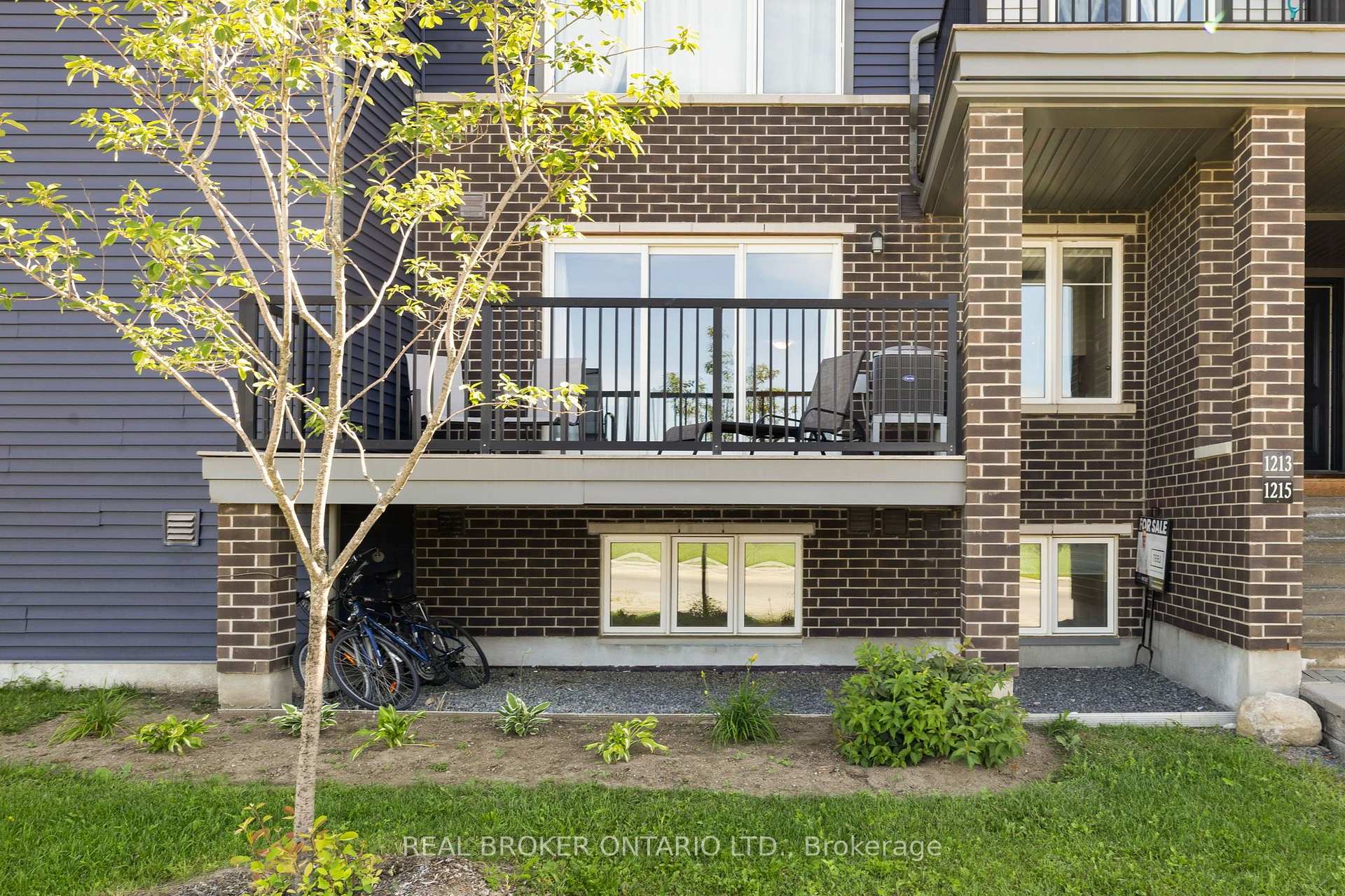Photo 4 of Unit 2, 1213 Chapman Mills Drive, Ottawa, Barrhaven - Heritage Park — HOMEH