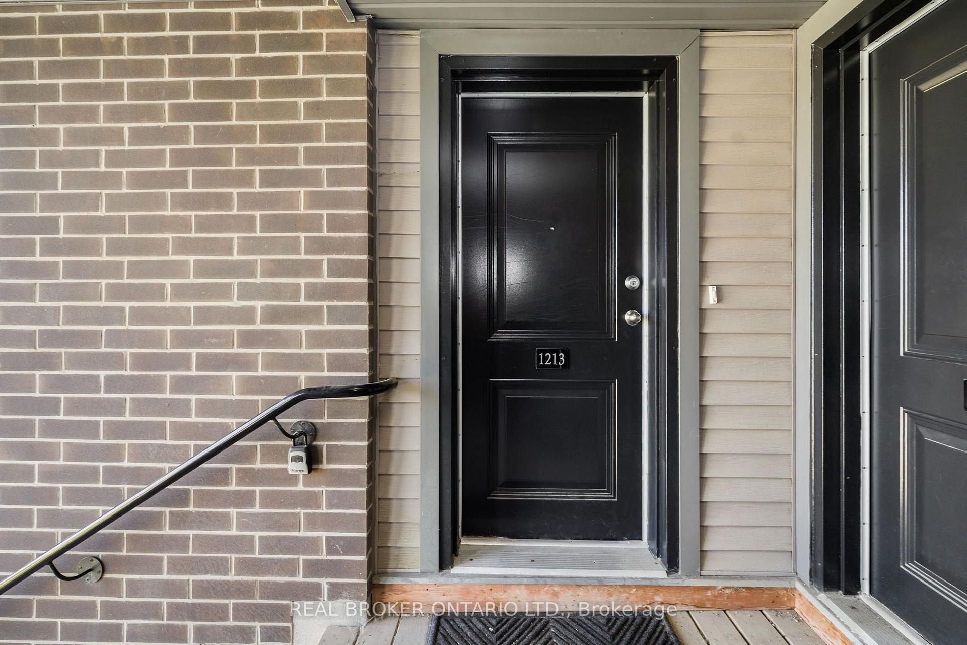 Photo 6 of Unit 2, 1213 Chapman Mills Drive, Ottawa, Barrhaven - Heritage Park — HOMEH