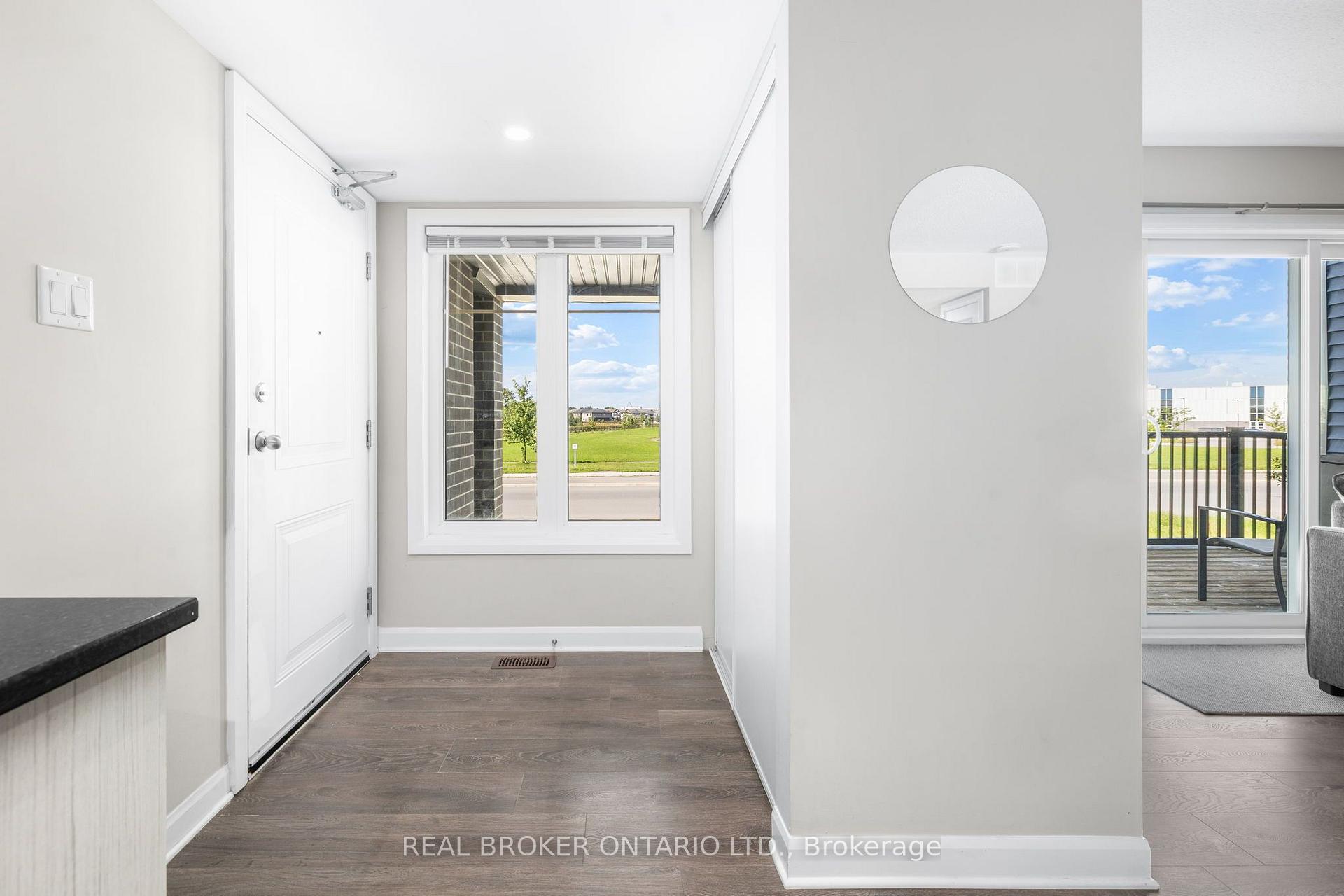 Photo 8 of Unit 2, 1213 Chapman Mills Drive, Ottawa, Barrhaven - Heritage Park — HOMEH