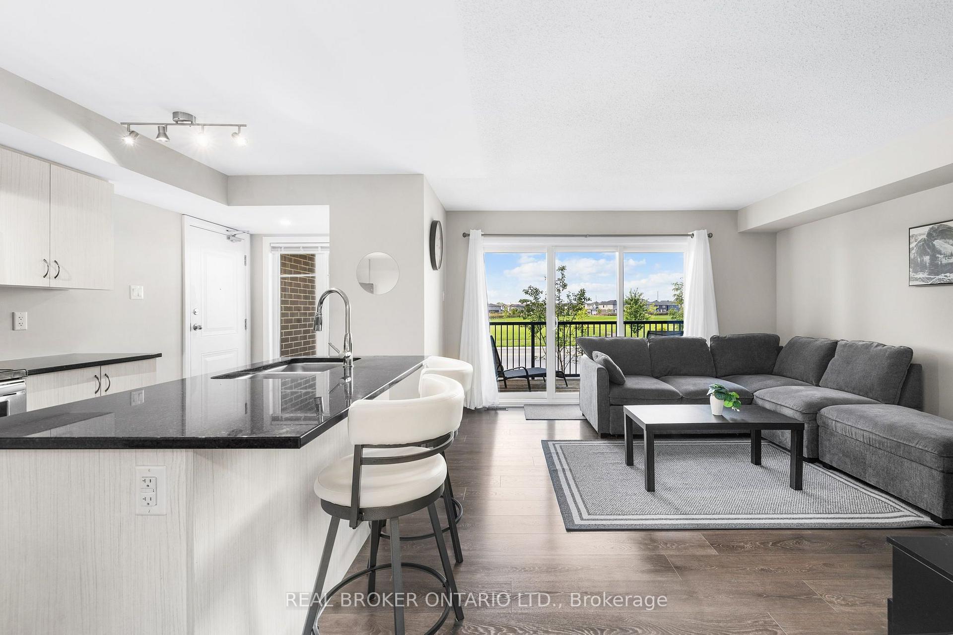 Photo 18 of Unit 2, 1213 Chapman Mills Drive, Ottawa, Barrhaven - Heritage Park — HOMEH