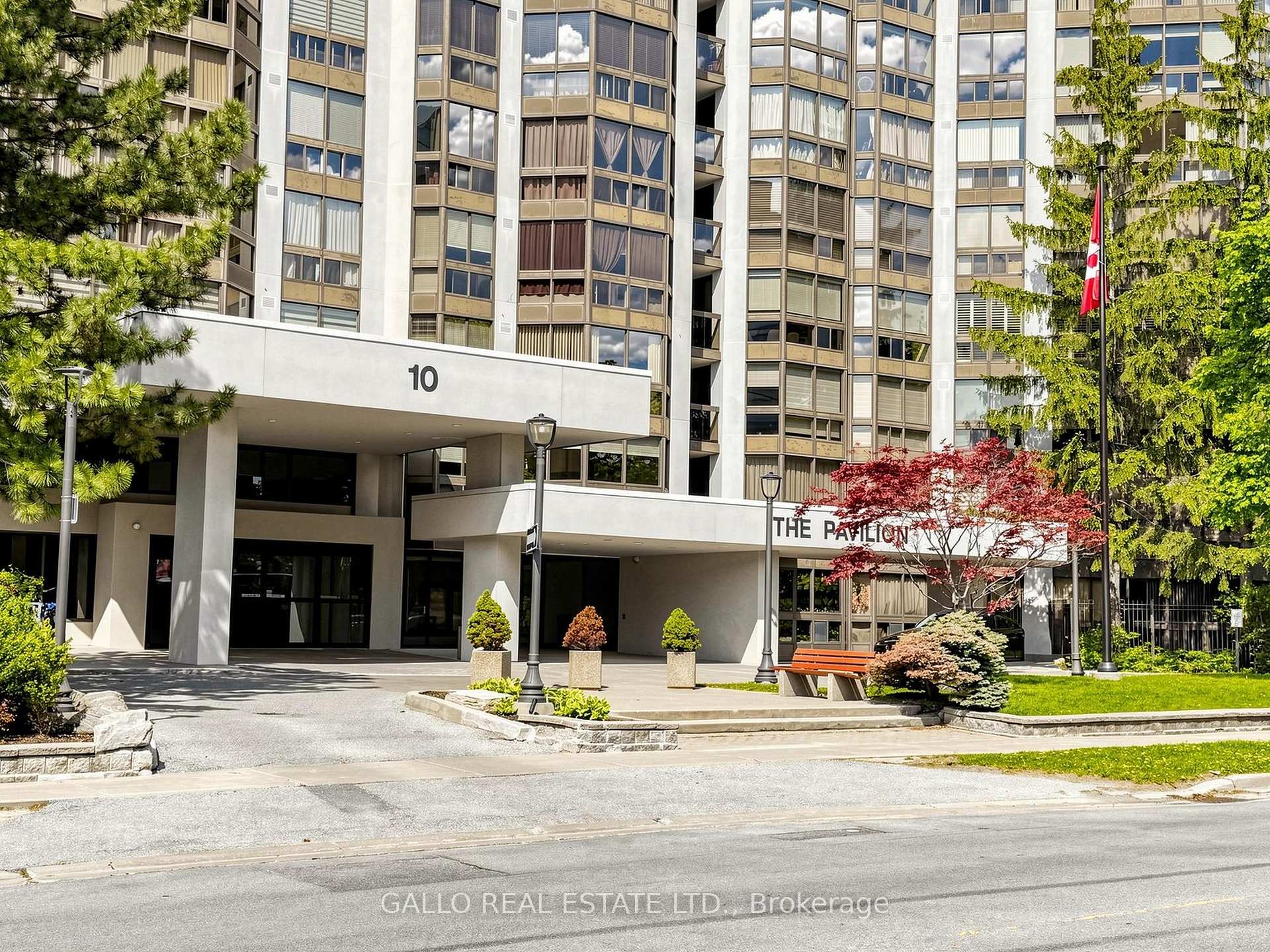 Photo 3 of Unit 203, 10 Kenneth Avenue, North York, Willowdale East — HOMEH