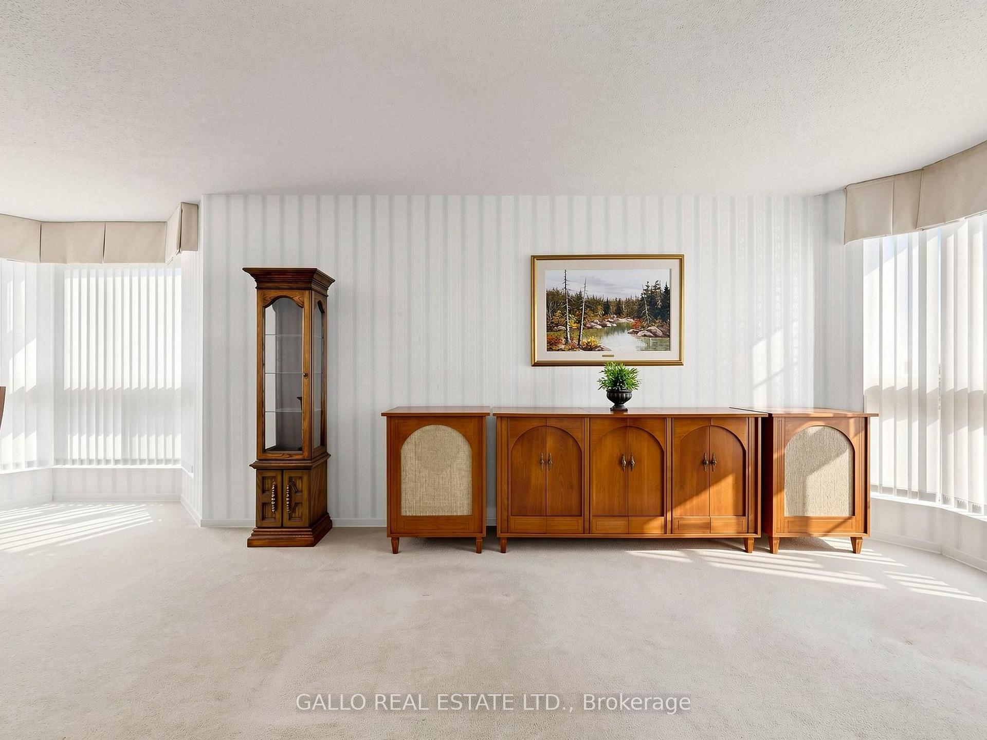 Photo 13 of Unit 203, 10 Kenneth Avenue, North York, Willowdale East — HOMEH