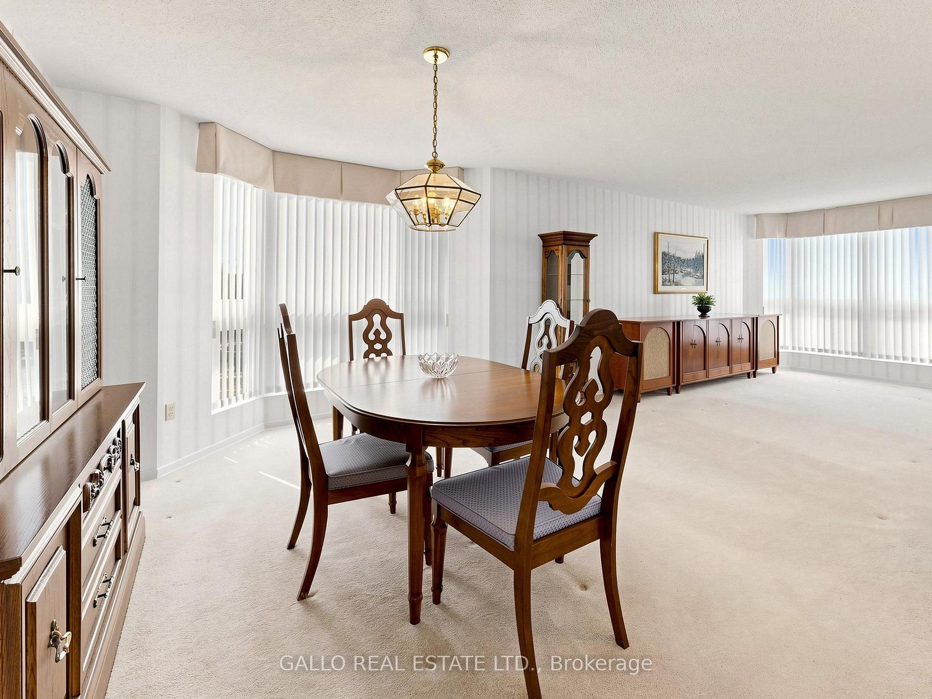 Photo 16 of Unit 203, 10 Kenneth Avenue, North York, Willowdale East — HOMEH