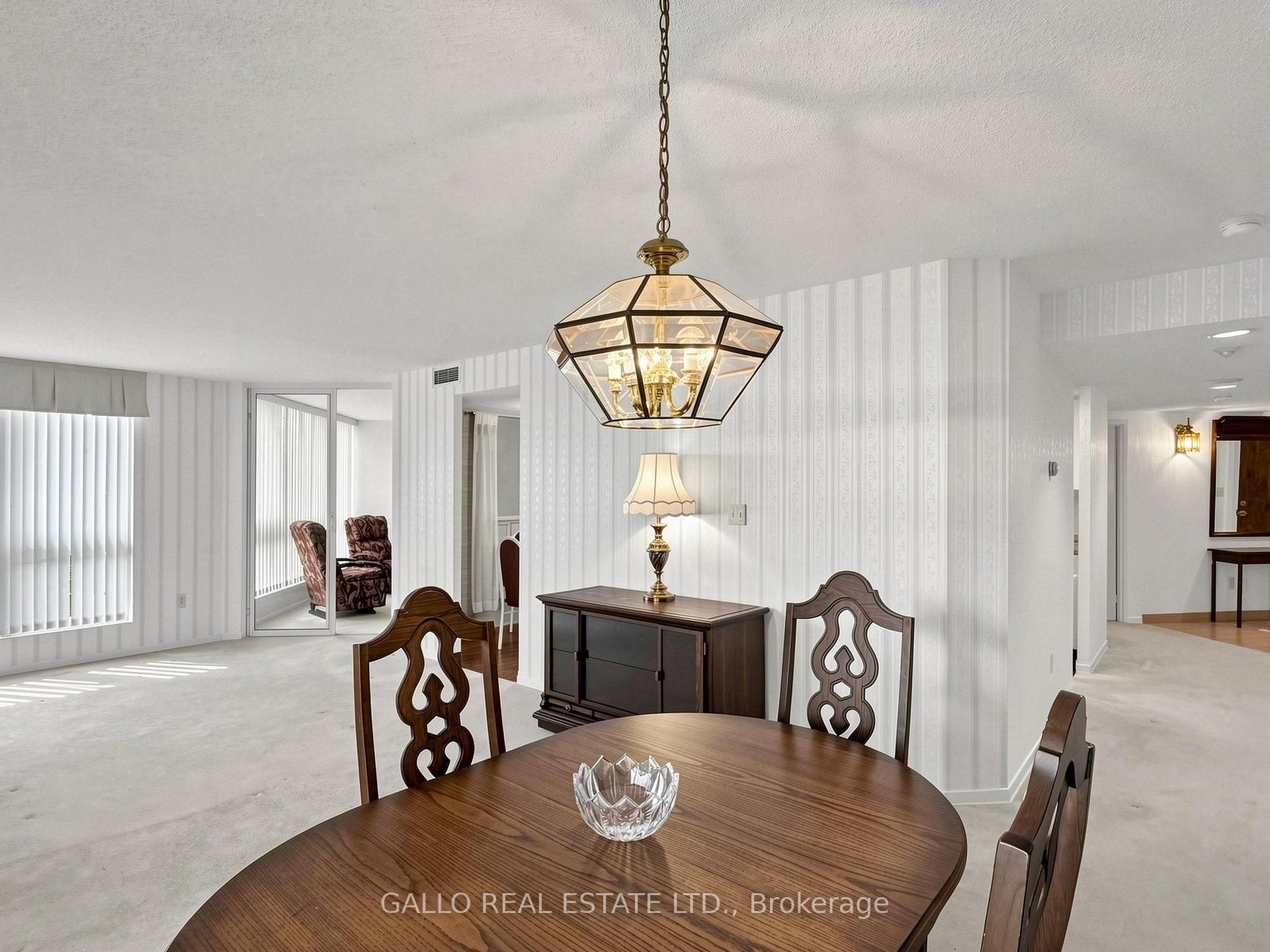 Photo 17 of Unit 203, 10 Kenneth Avenue, North York, Willowdale East — HOMEH