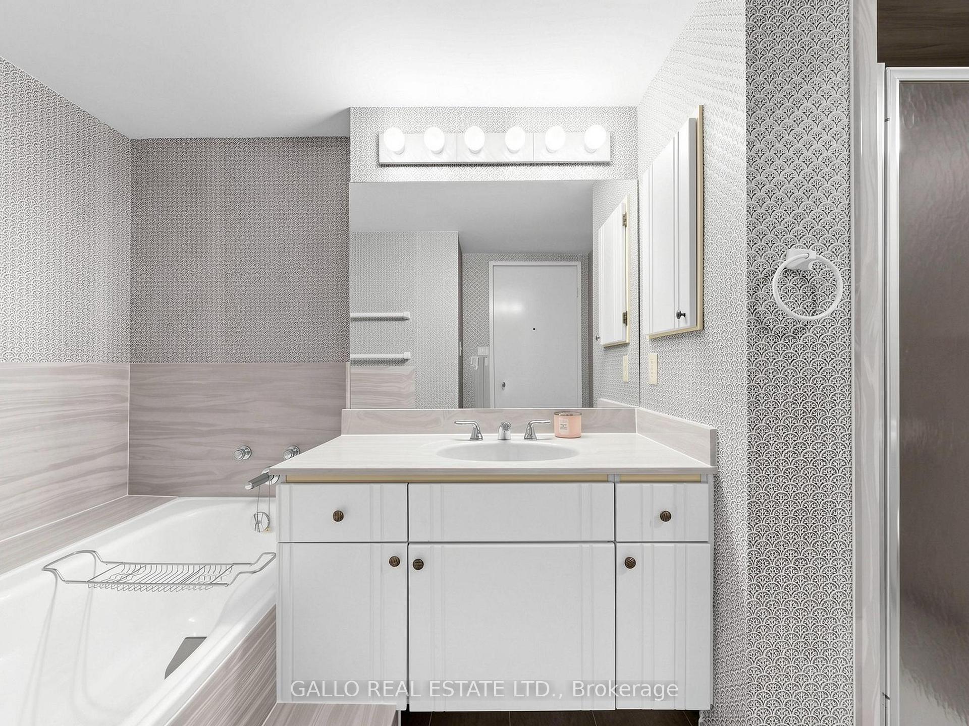 Photo 27 of Unit 203, 10 Kenneth Avenue, North York, Willowdale East — HOMEH