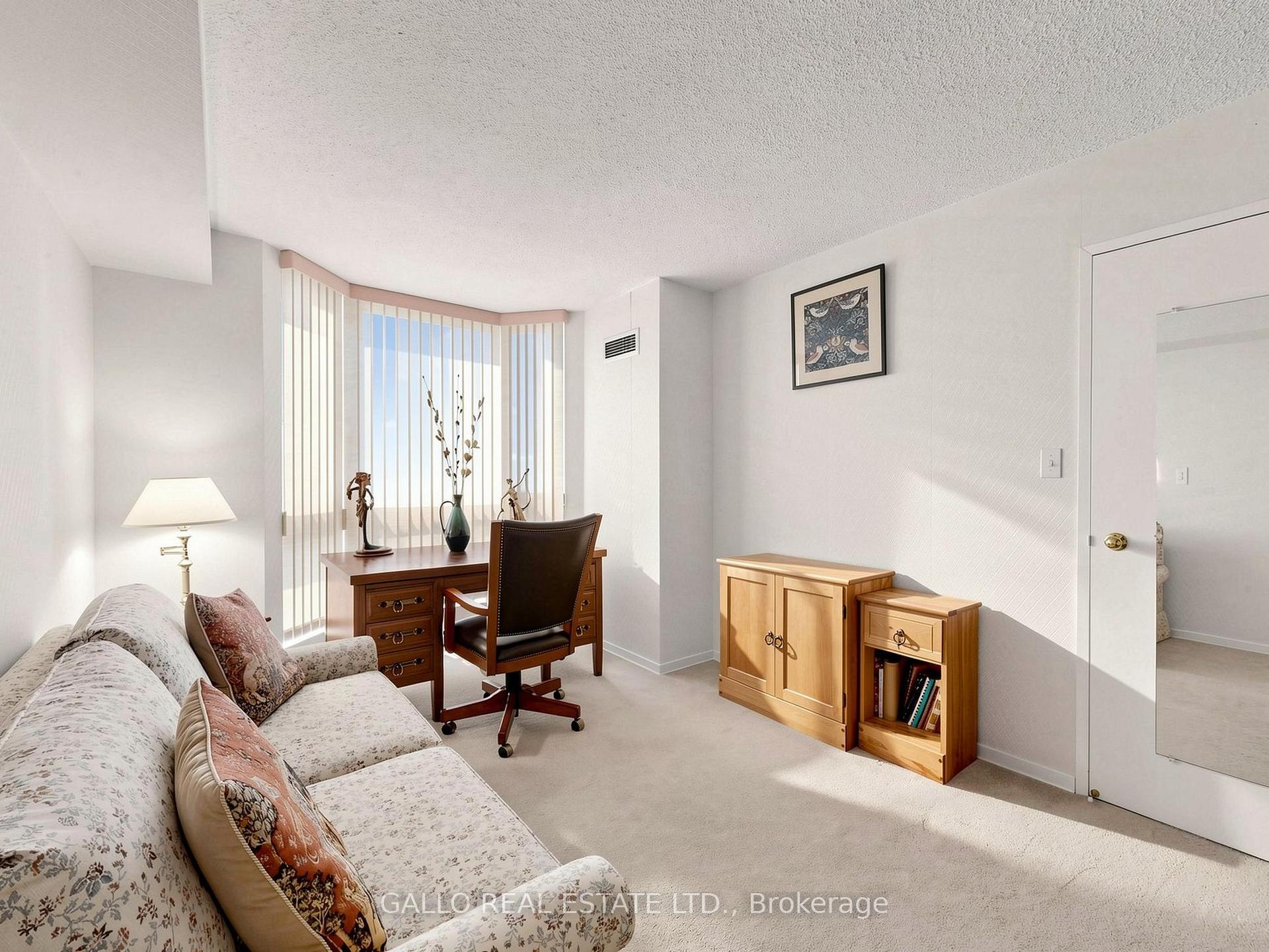 Photo 31 of Unit 203, 10 Kenneth Avenue, North York, Willowdale East — HOMEH