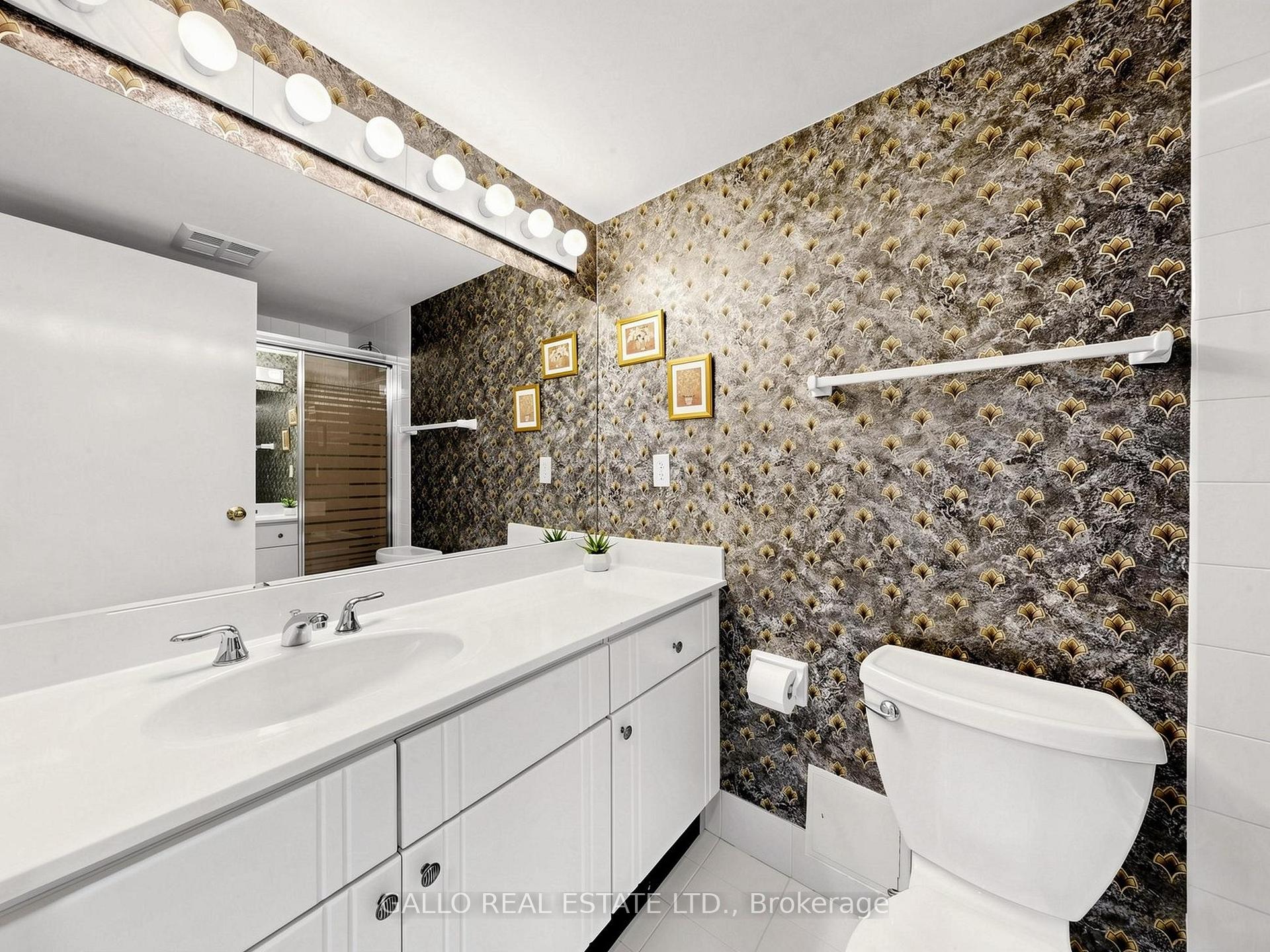 Photo 32 of Unit 203, 10 Kenneth Avenue, North York, Willowdale East — HOMEH