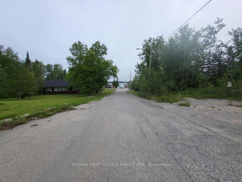 Photo 5 of 123 Lakeview Drive, Greenstone, TB-96 — HOMEH