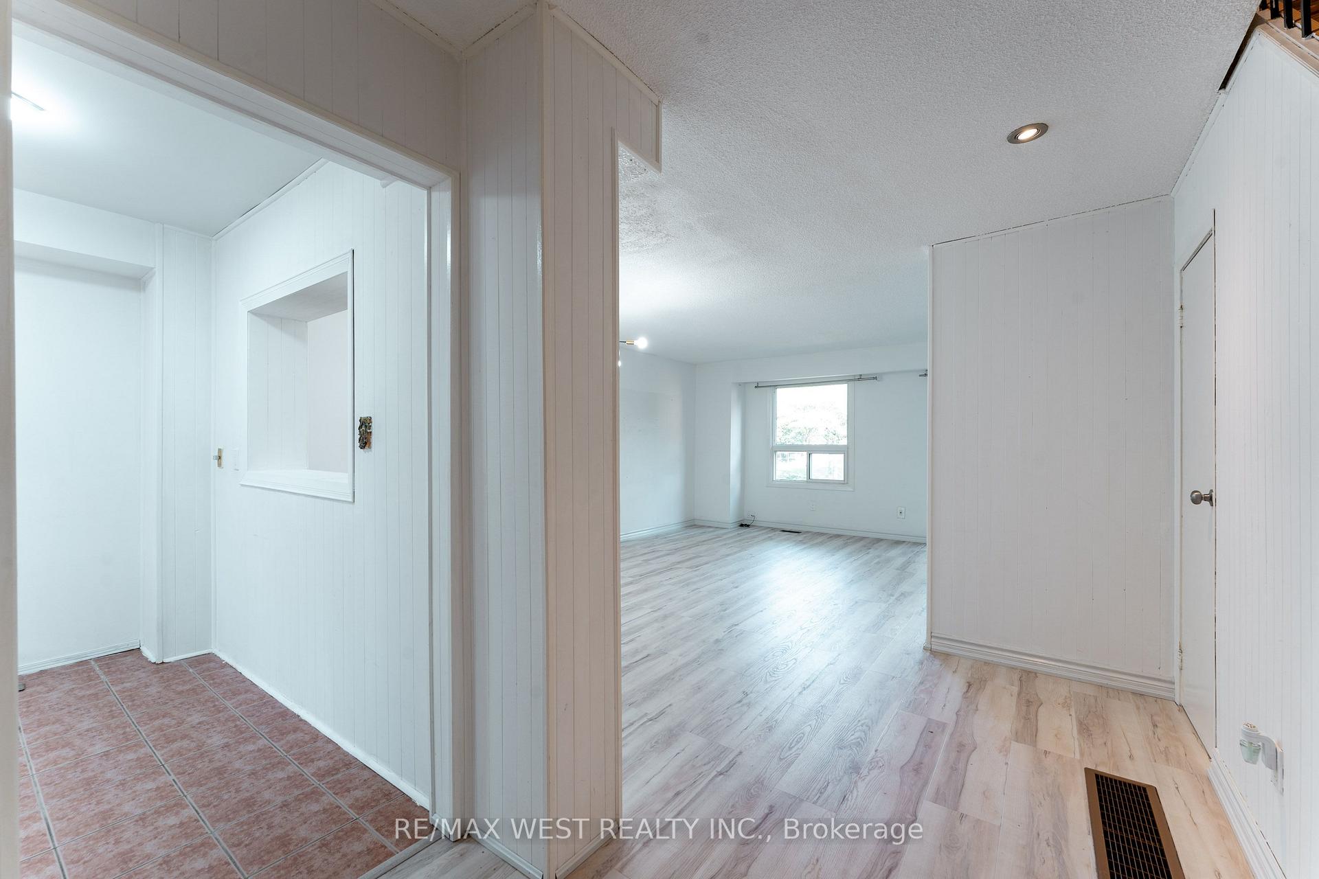 Photo 9 of Unit 37, 69 Maple Branch Path, Etobicoke, Kingsview Village-The Westway — HOMEH