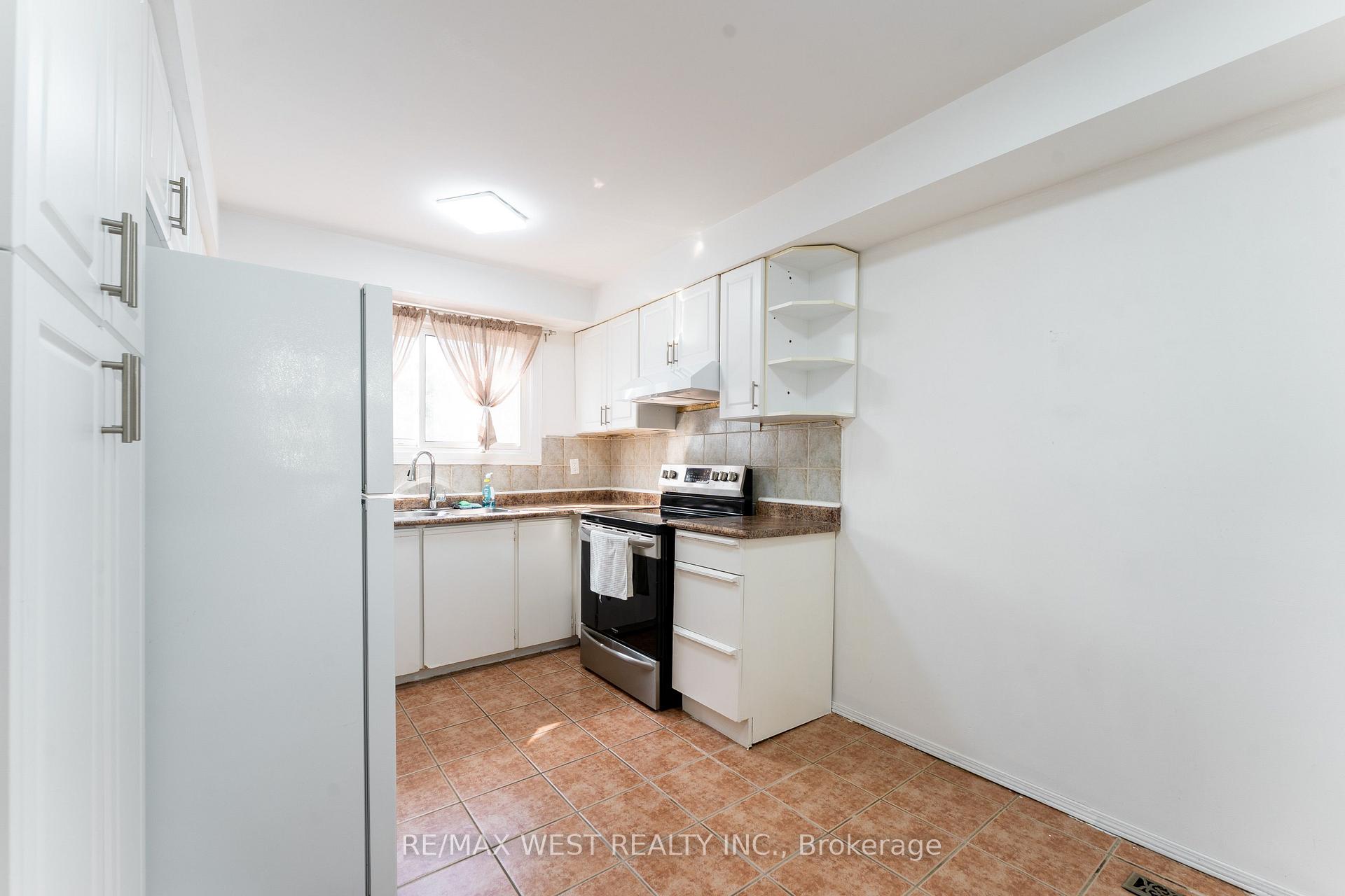 Photo 10 of Unit 37, 69 Maple Branch Path, Etobicoke, Kingsview Village-The Westway — HOMEH