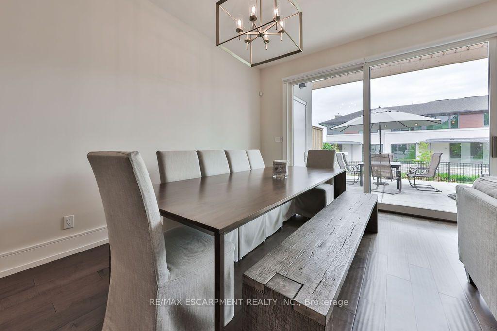 Photo 7 of Unit 16, 10 Maple Grove Drive, Oakville, Morrison — HOMEH