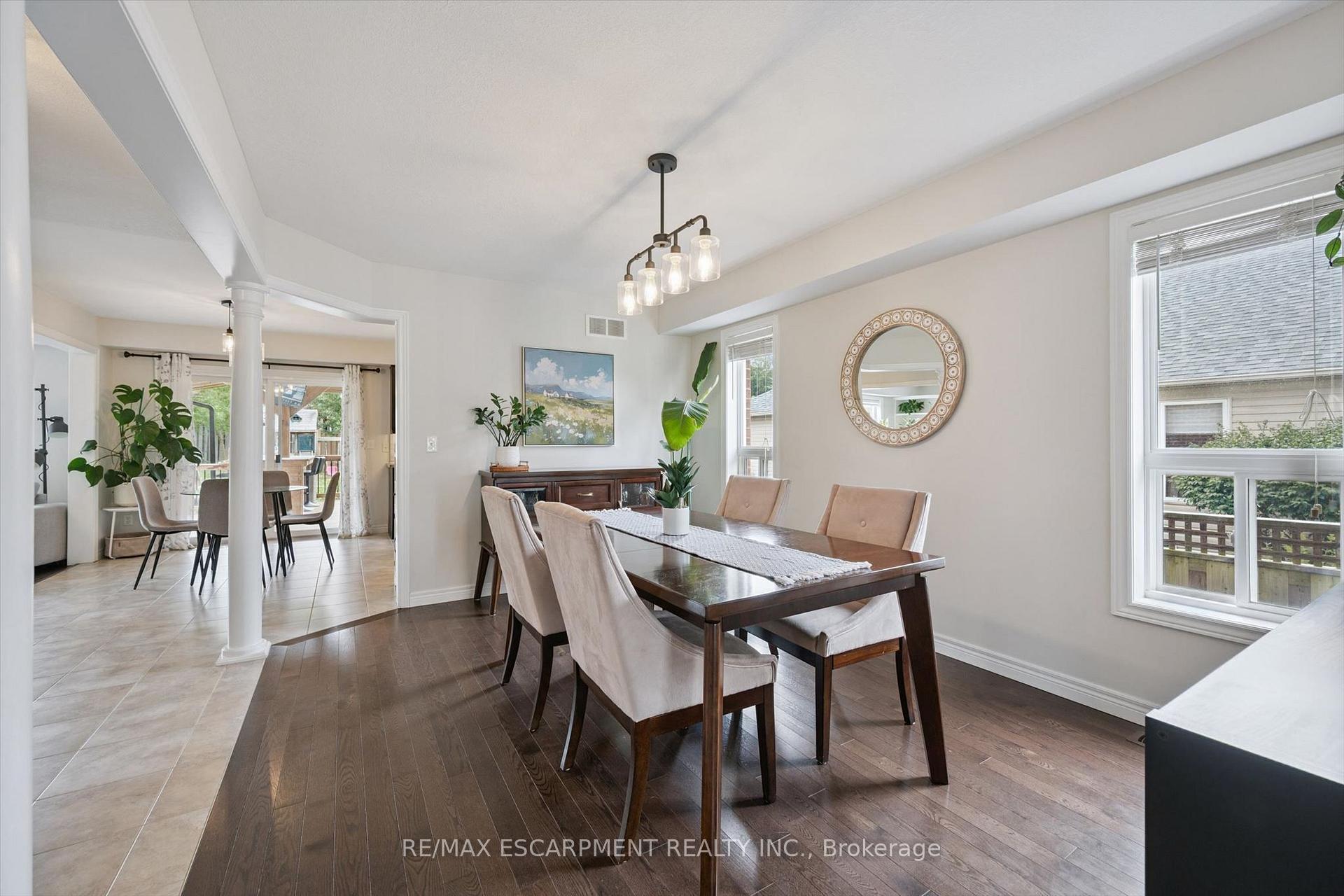Photo 5 of 193 Hilltop Drive, North Dumfries, Ayr — HOMEH