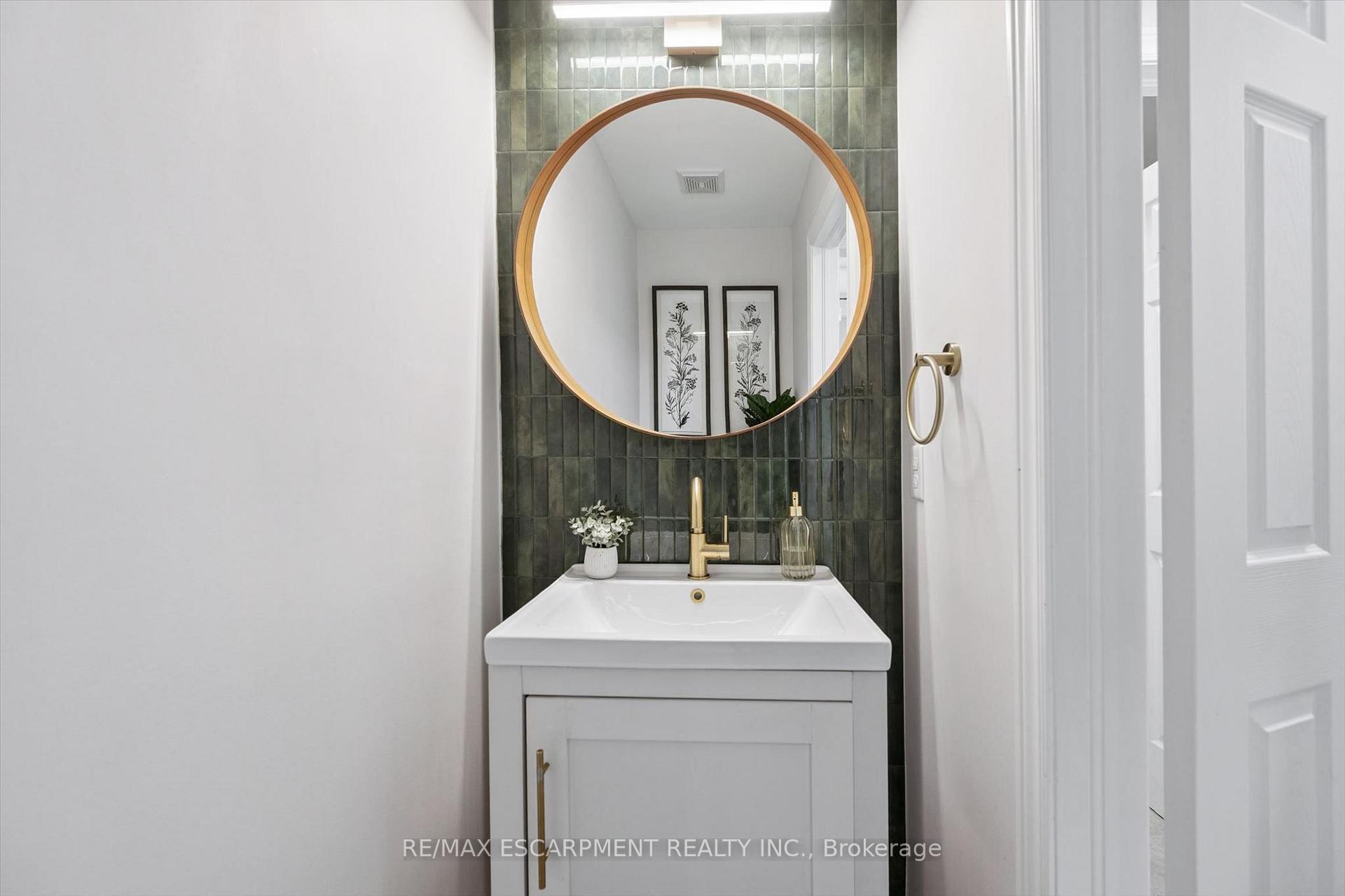 Photo 15 of 193 Hilltop Drive, North Dumfries, Ayr — HOMEH