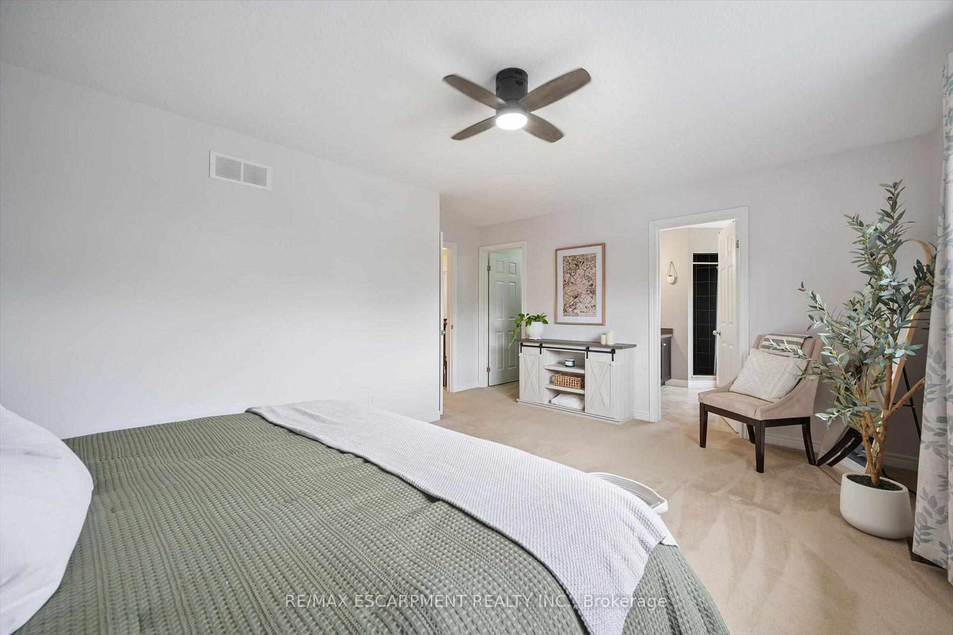 Photo 19 of 193 Hilltop Drive, North Dumfries, Ayr — HOMEH