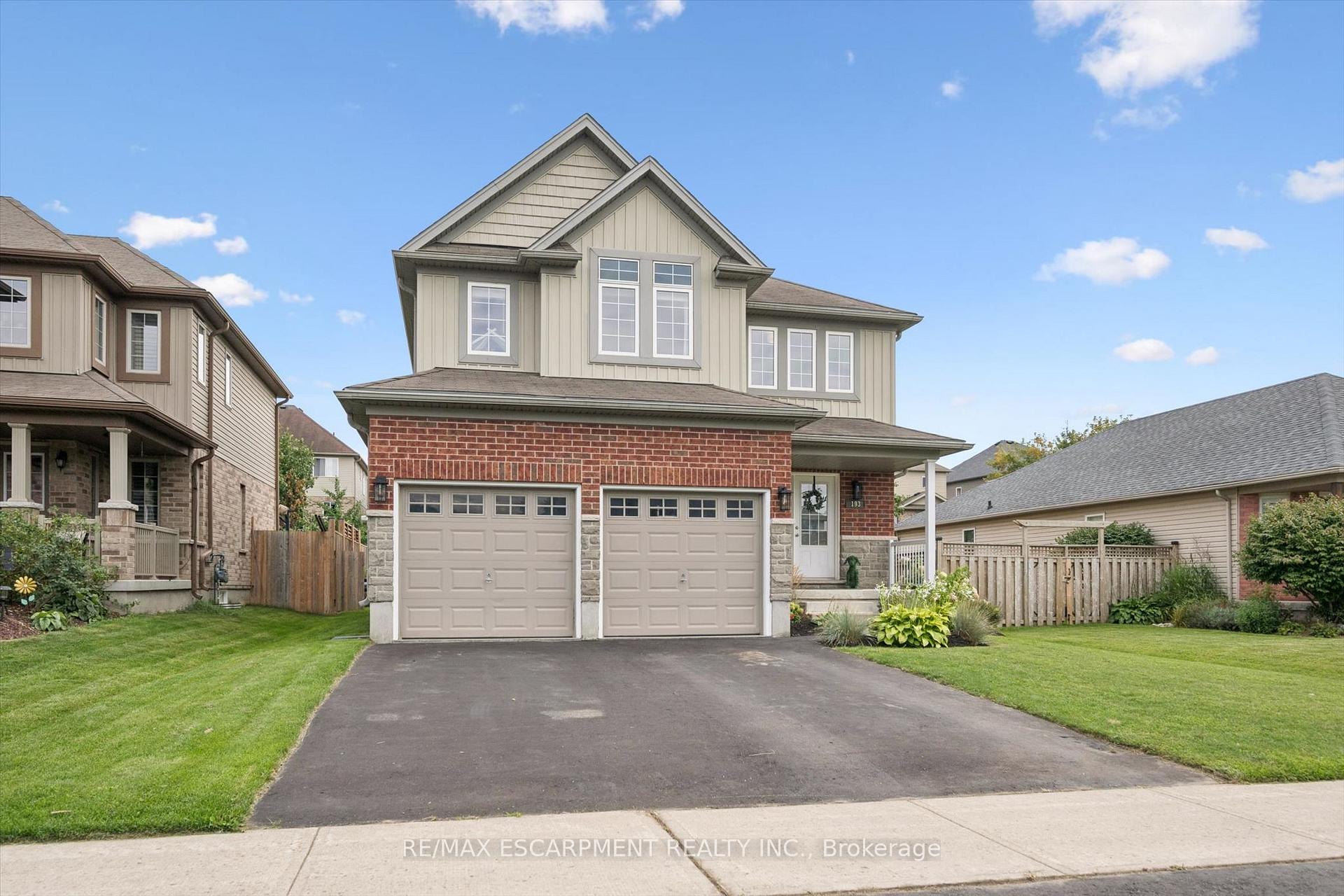 Photo 40 of 193 Hilltop Drive, North Dumfries, Ayr — HOMEH