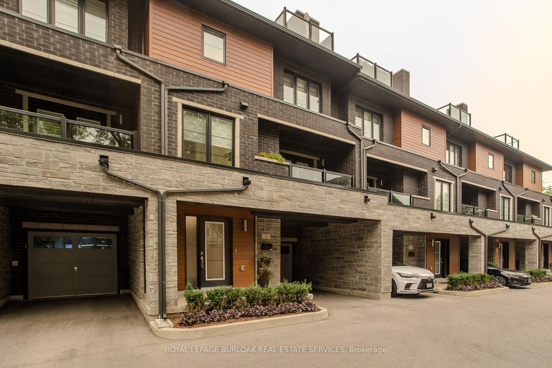 Front of Unit 3, 2071 Ghent Avenue