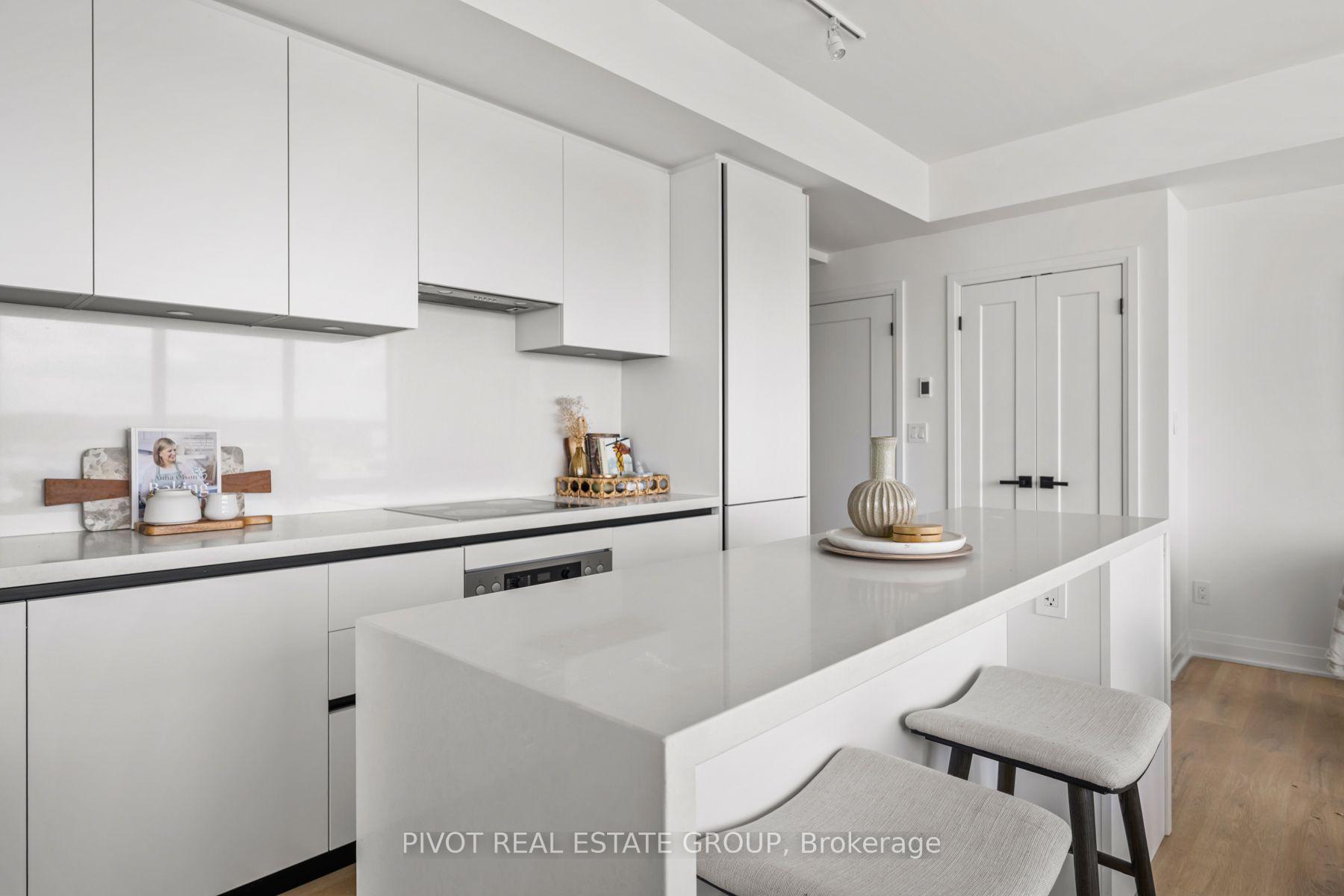 Photo 17 of Unit 2002, 4023 The Exchange, Mississauga, City Centre — HOMEH