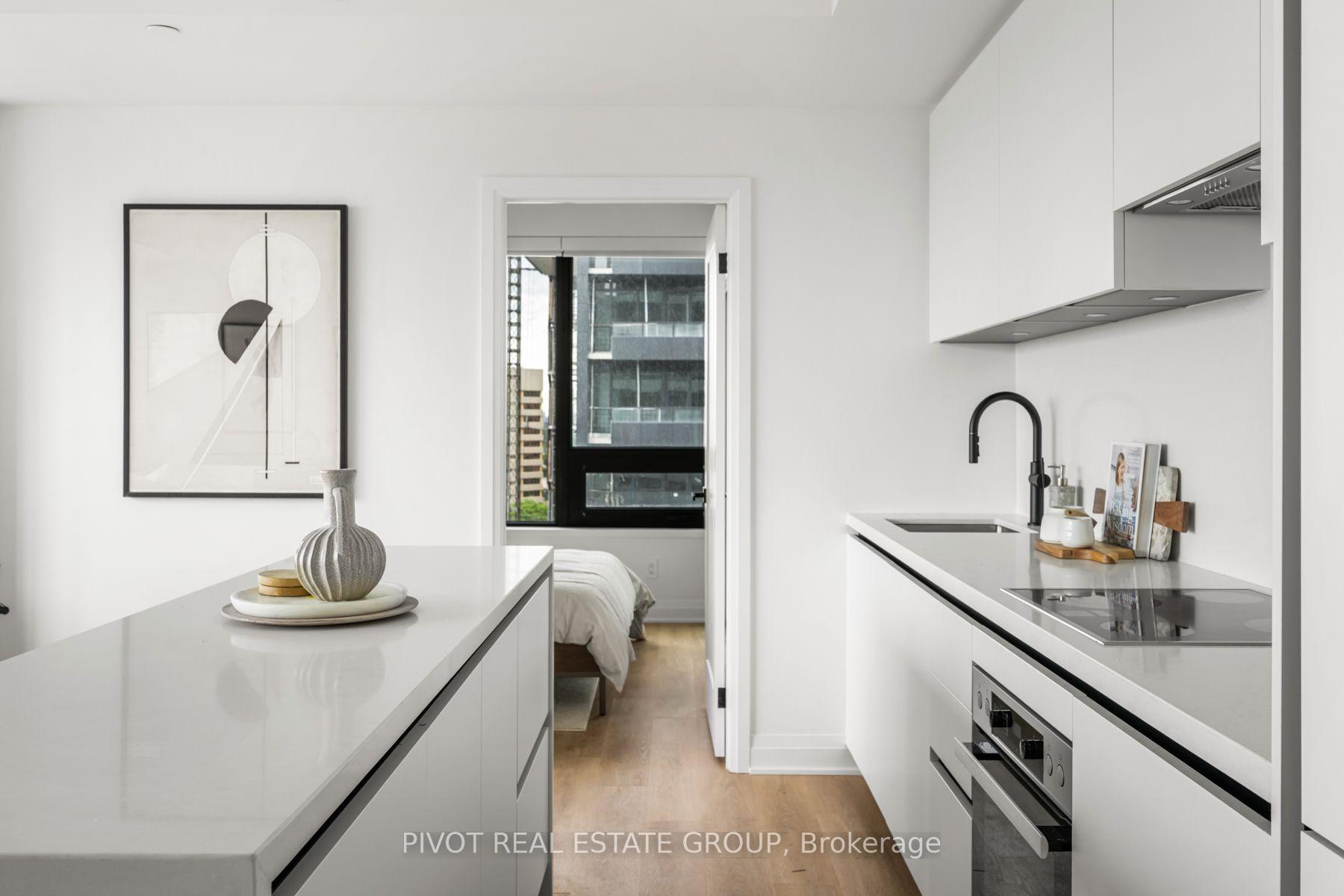 Photo 21 of Unit 2002, 4023 The Exchange, Mississauga, City Centre — HOMEH