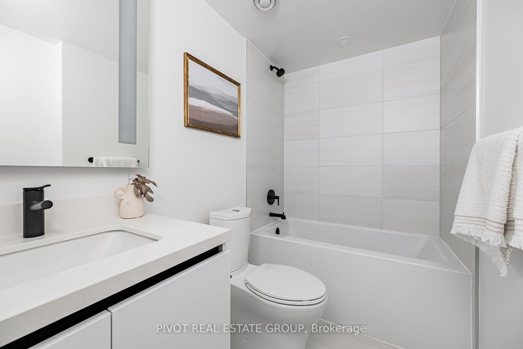 Photo 22 of Unit 2002, 4023 The Exchange, Mississauga, City Centre — HOMEH