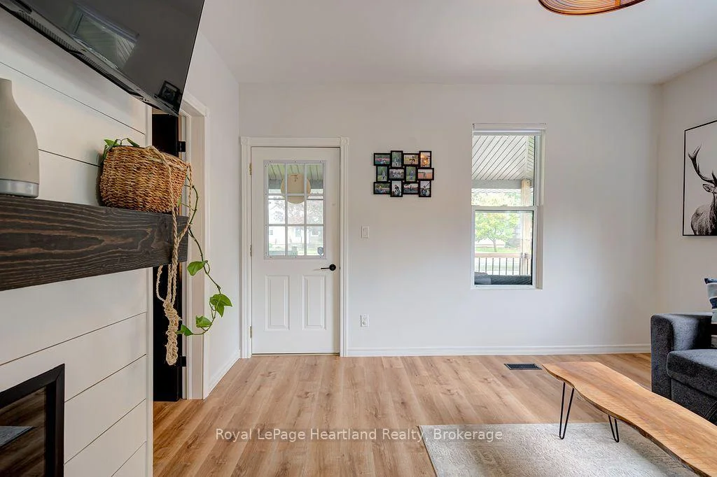 Photo 9 of 166 Goderich Street W, Huron East, Seaforth — HOMEH