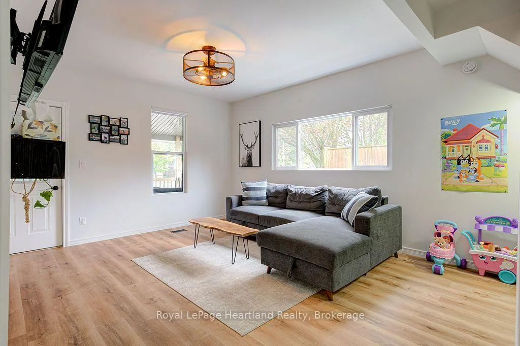 Photo 11 of 166 Goderich Street W, Huron East, Seaforth — HOMEH