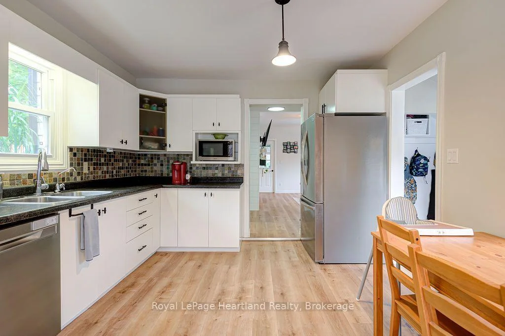 Photo 25 of 166 Goderich Street W, Huron East, Seaforth — HOMEH