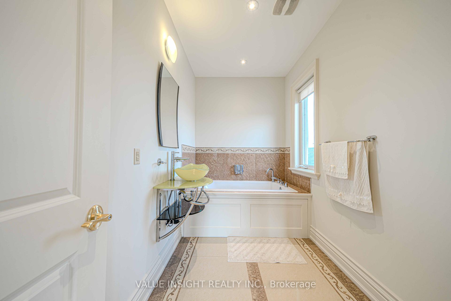 Photo 29 of 166 Campbellville Road, Hamilton, Rural Flamborough — HOMEH