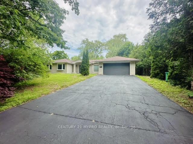 Photo 2 of 1417 Wateska Boulevard, Mississauga, Lorne Park — HOMEH