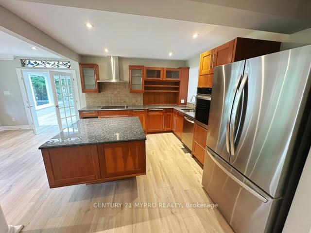 Photo 10 of 1417 Wateska Boulevard, Mississauga, Lorne Park — HOMEH