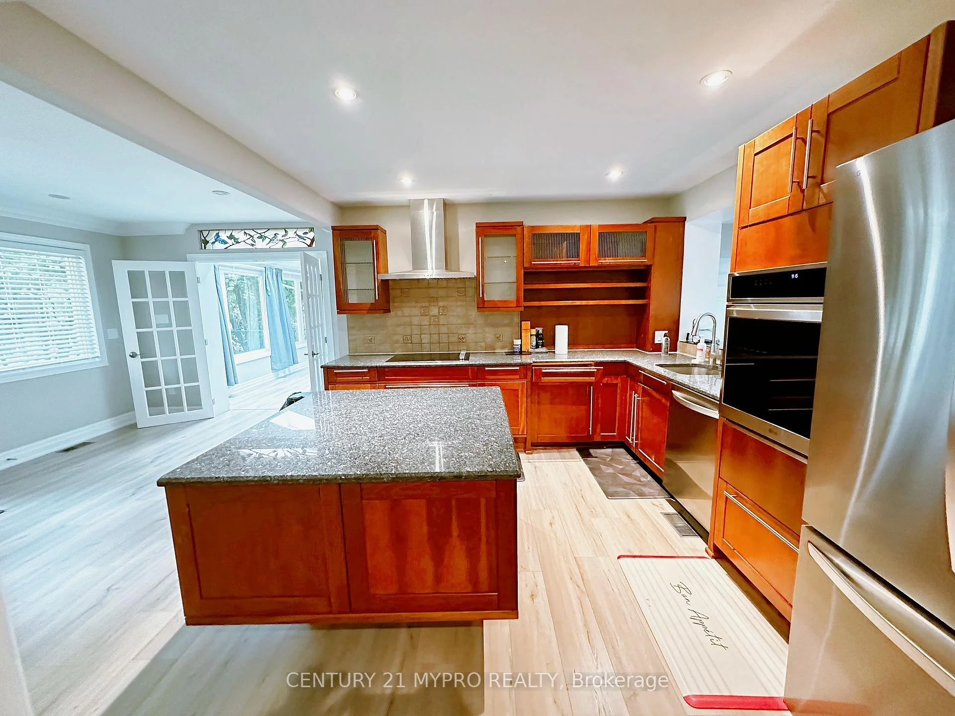 Photo 11 of 1417 Wateska Boulevard, Mississauga, Lorne Park — HOMEH