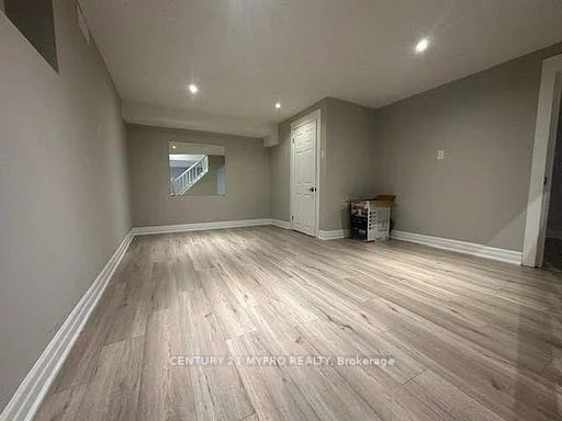 Photo 25 of 1417 Wateska Boulevard, Mississauga, Lorne Park — HOMEH
