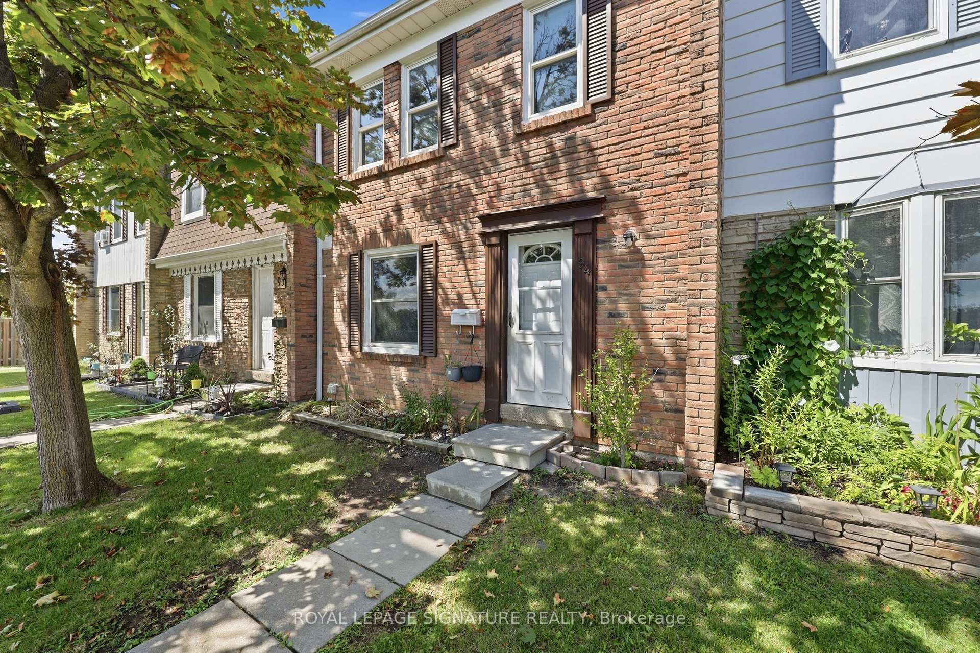 Photo 4 of Unit 94, 1020 Central Park Drive, Brampton, Northgate — HOMEH