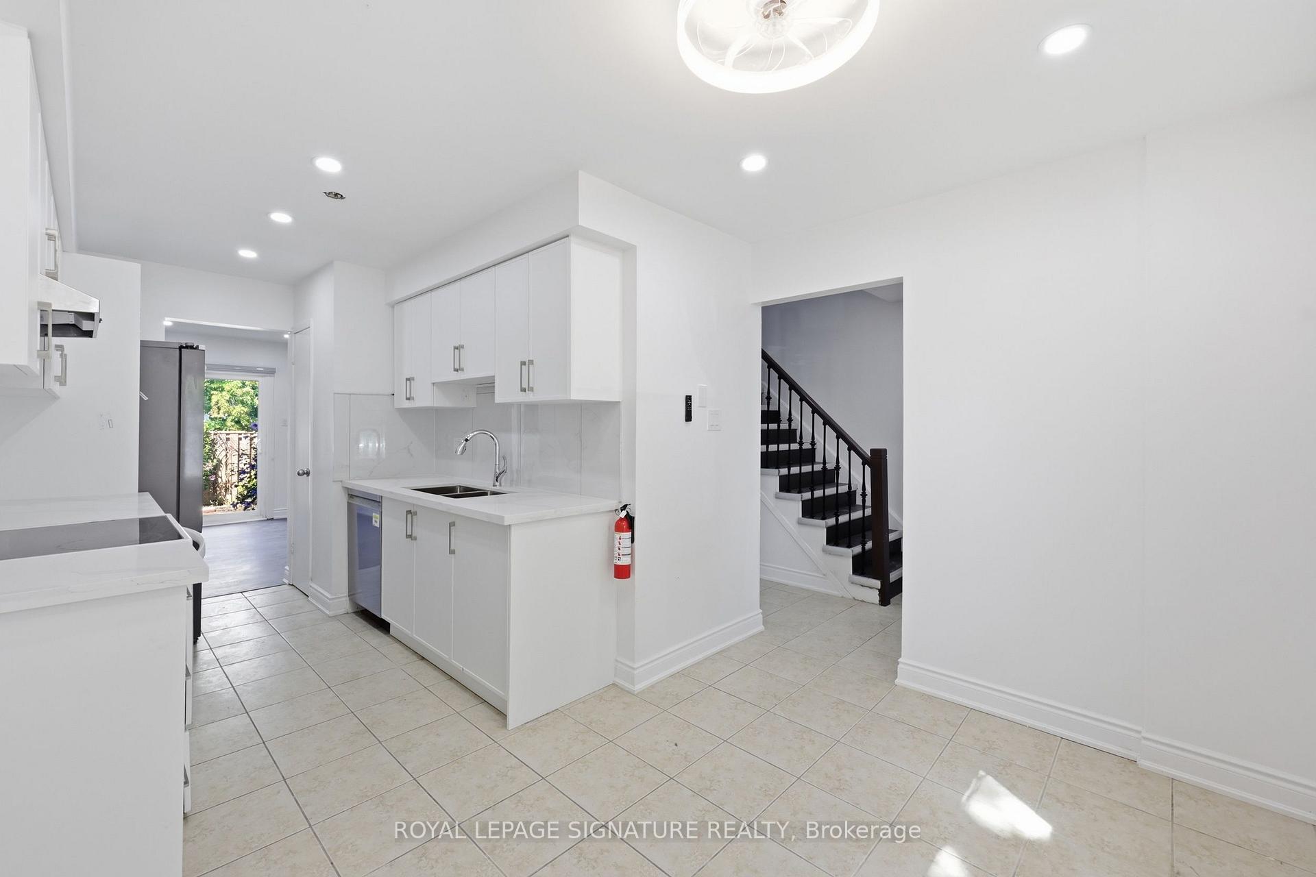 Photo 8 of Unit 94, 1020 Central Park Drive, Brampton, Northgate — HOMEH